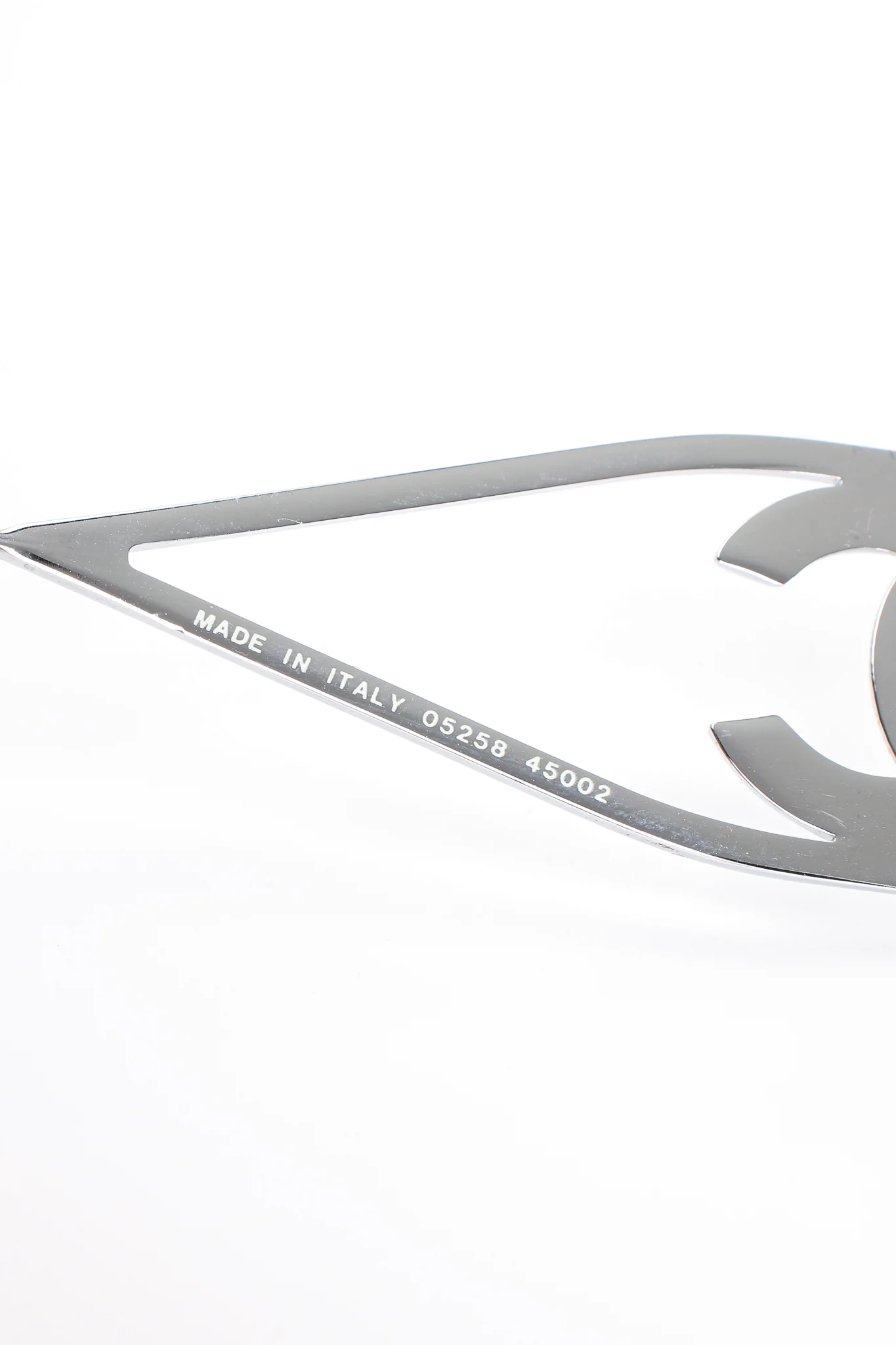 Miller Silver Mirror CC Sunglasses - Image 14