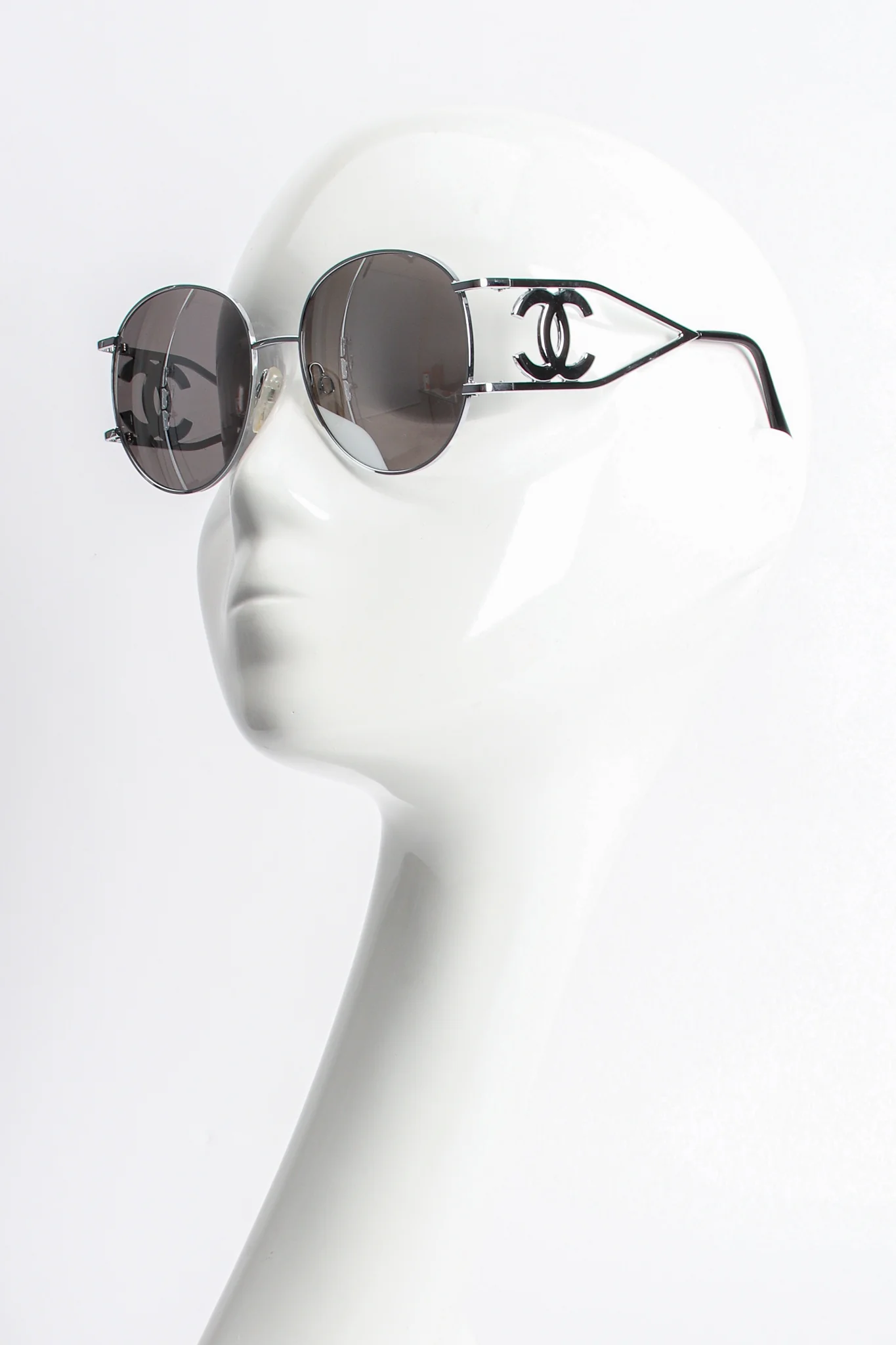 Miller Silver Mirror CC Sunglasses - Image 2