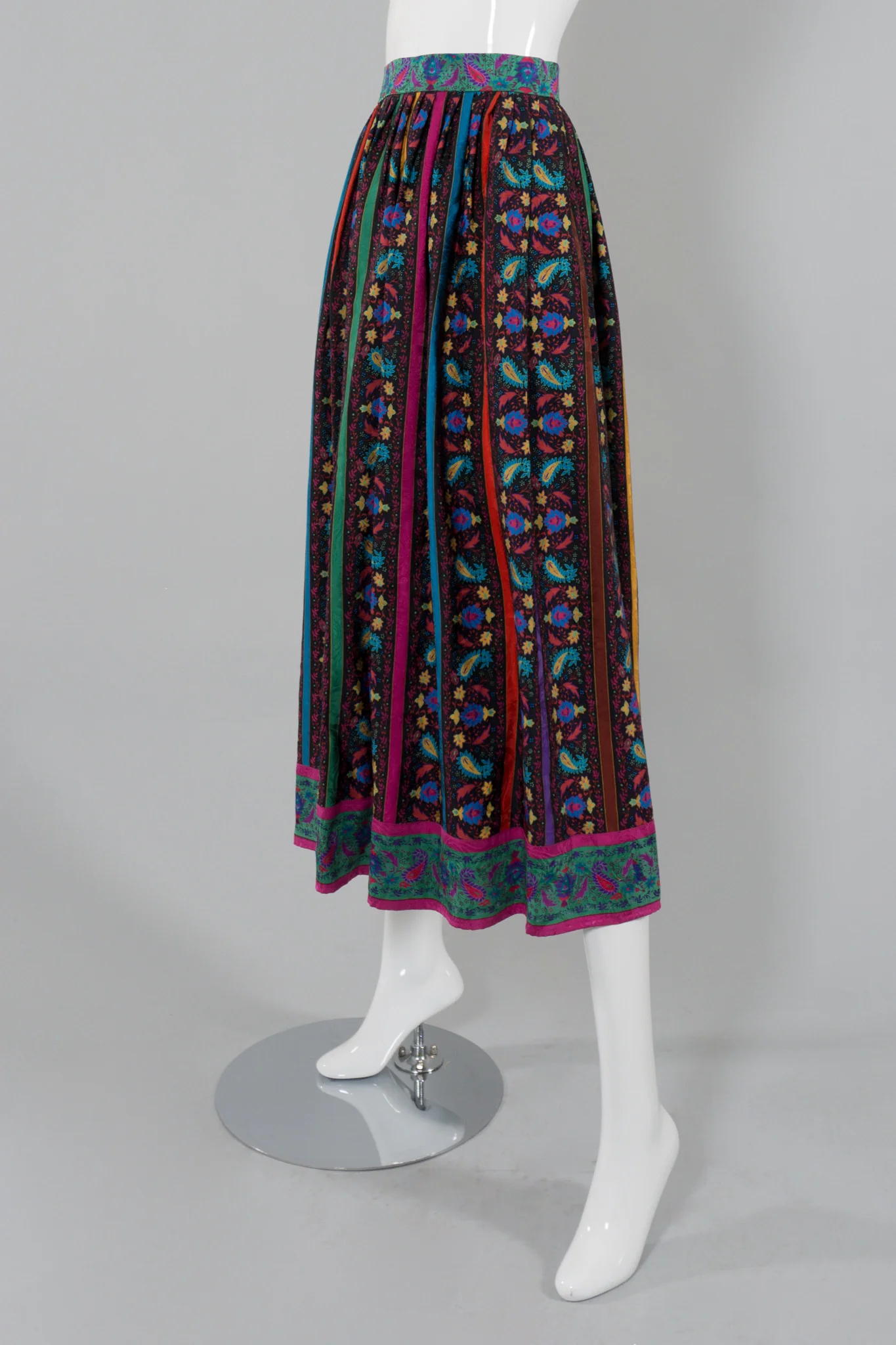 Silk Paisley Skirt - Image 3