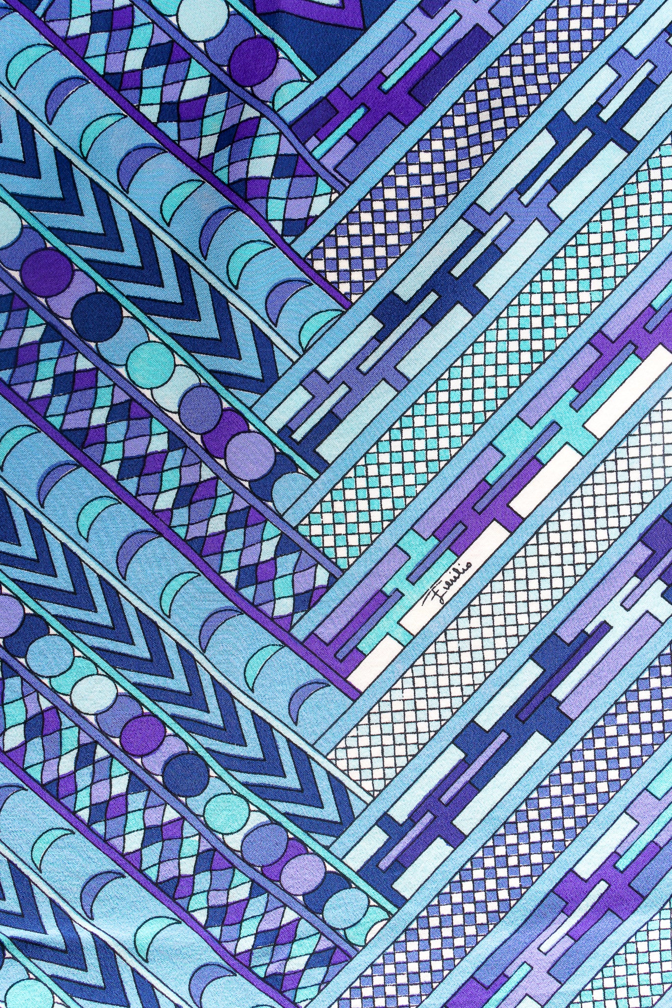 Geometric Diamond Print Scarf - Image 7