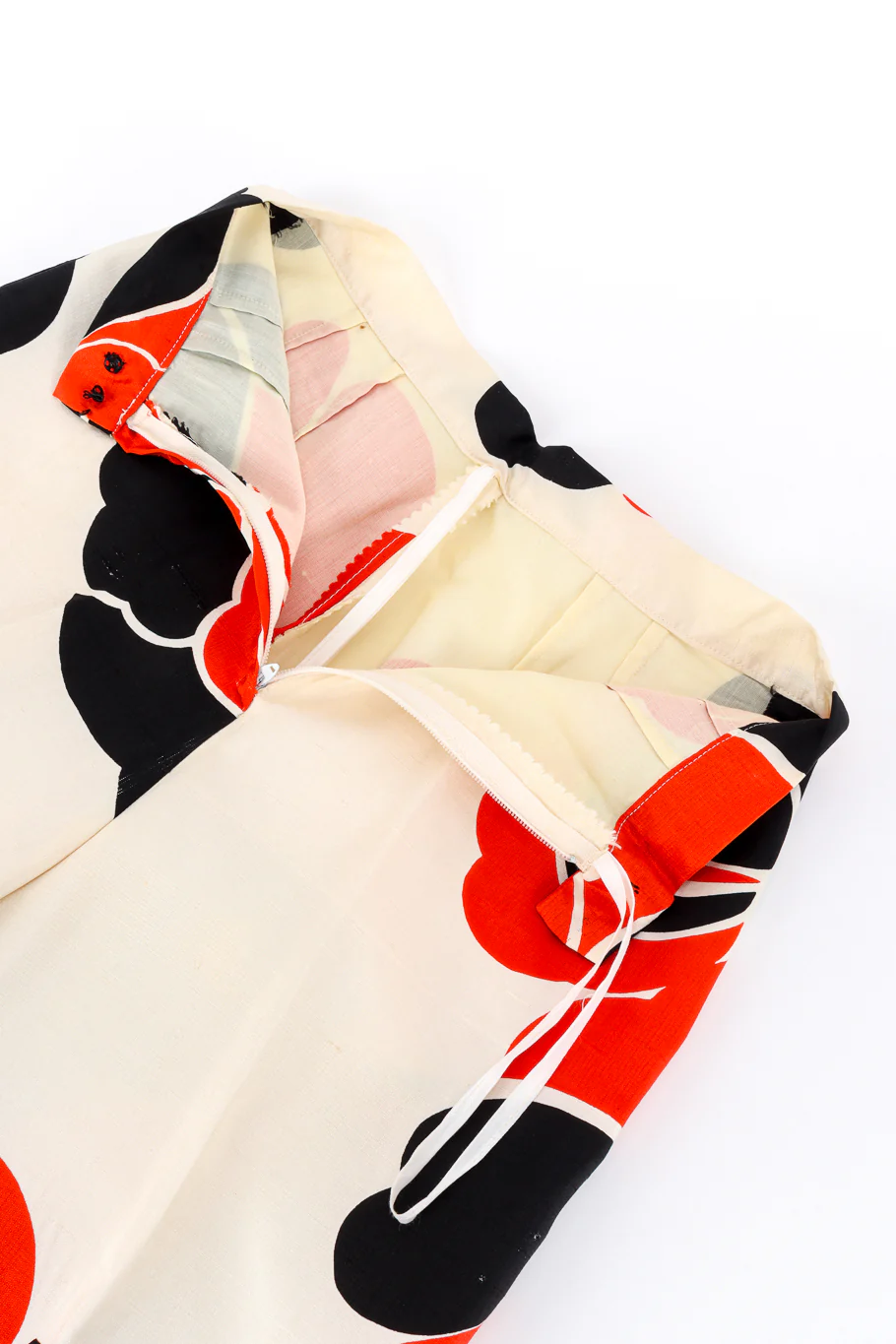 Mod Flower Top, Pant & Sash Set - Image 17