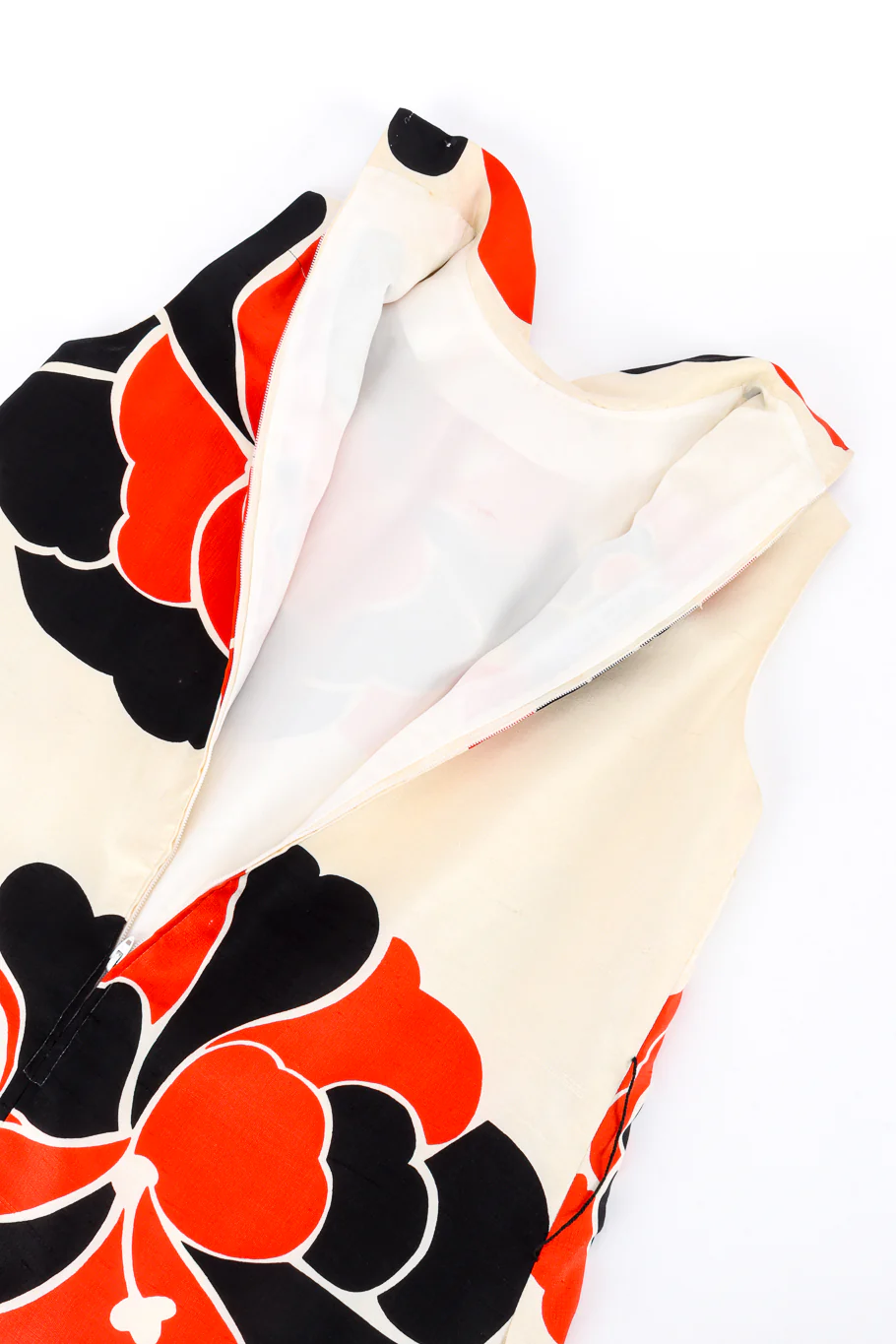 Mod Flower Top, Pant & Sash Set - Image 7