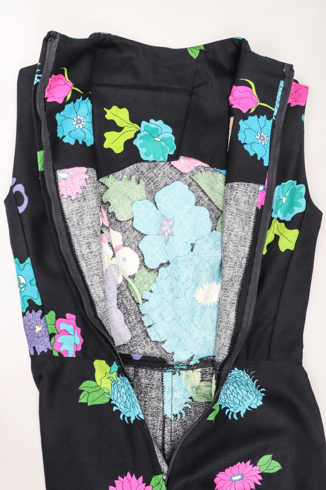 Mod Hot Floral Jumpsuit - Image 20