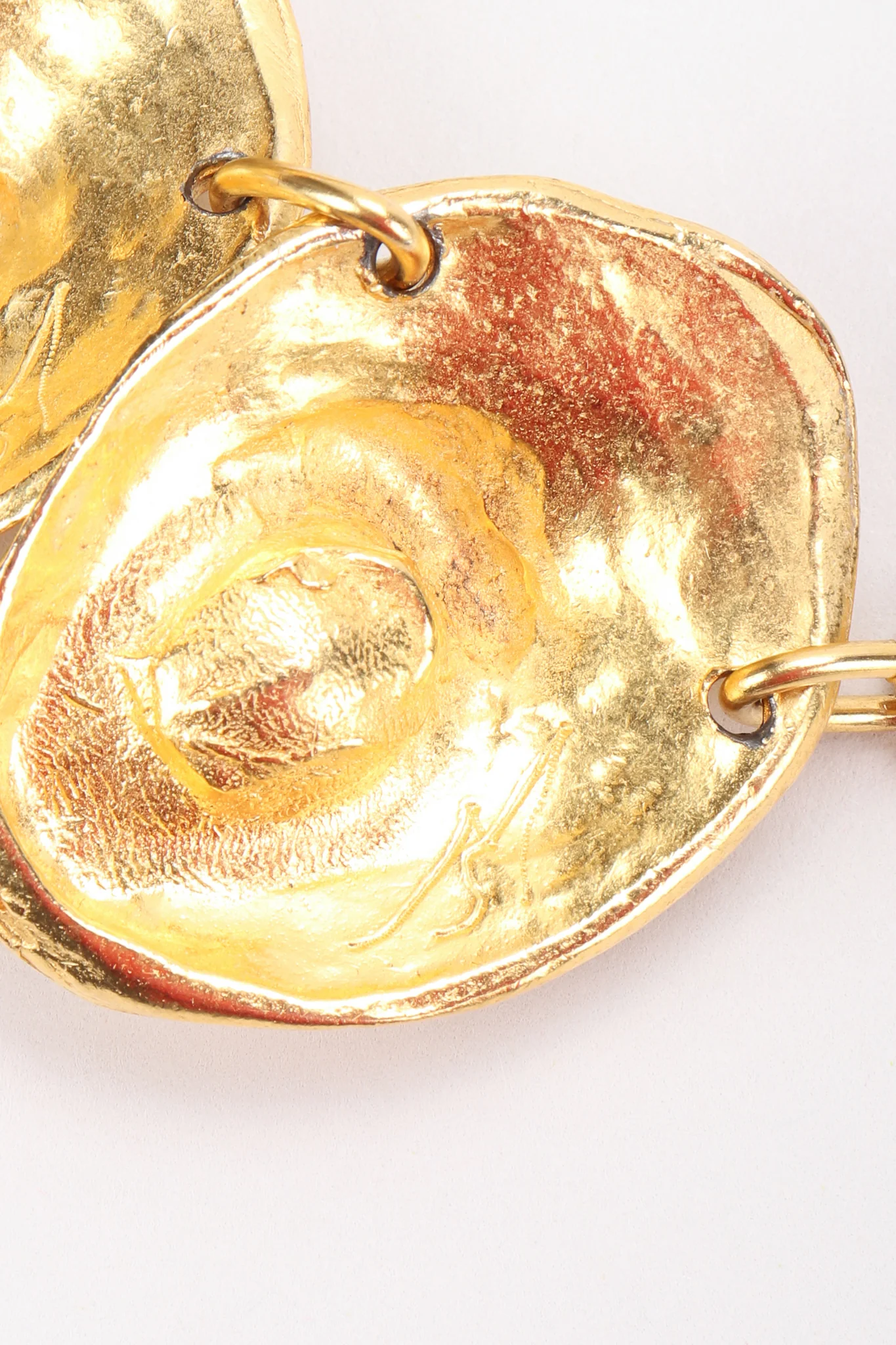 Modernist Oyster Collar Necklace & Earring Set - Image 10