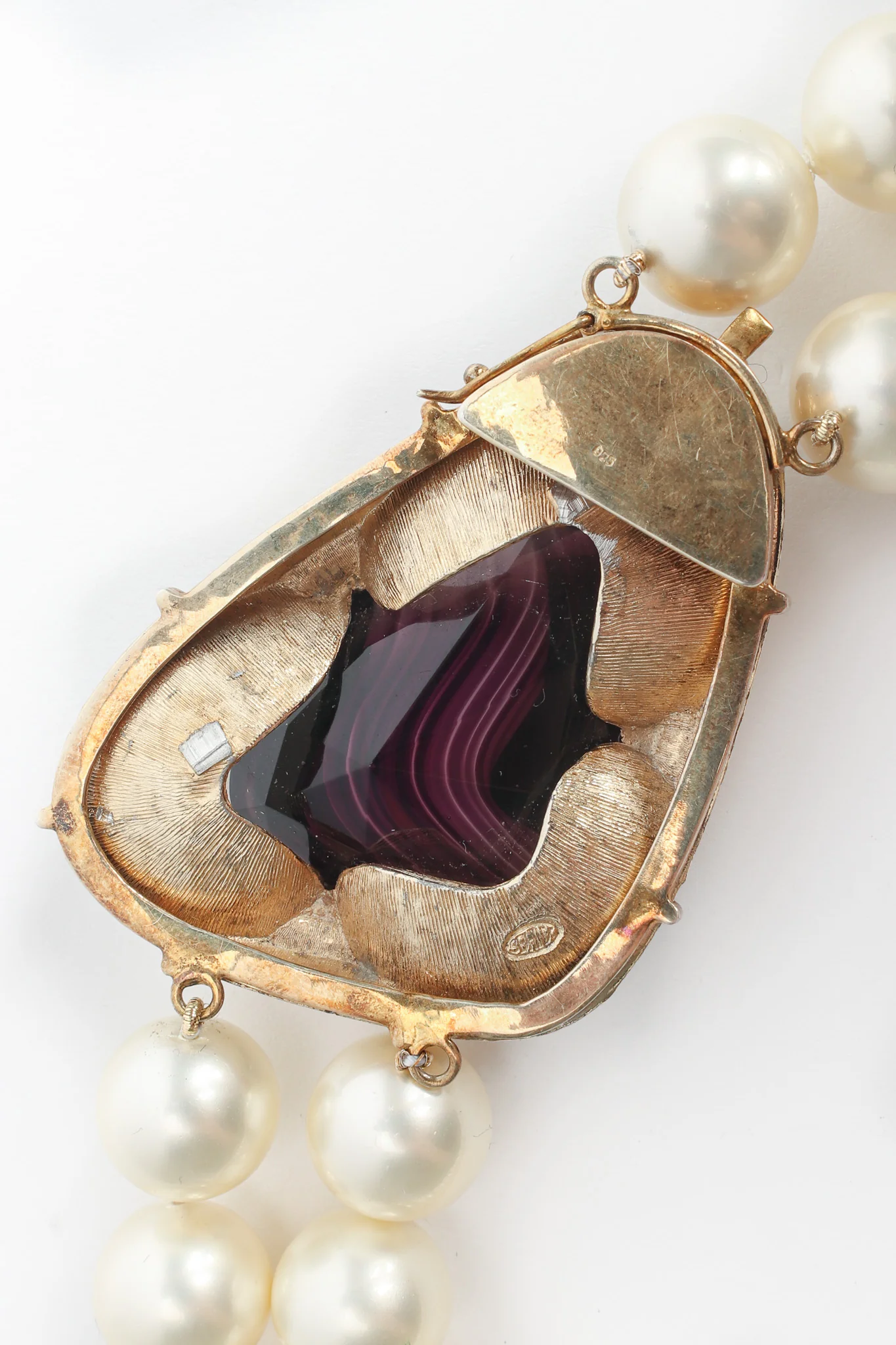 Moiré Stone Pendant Pearl Necklace - Image 9