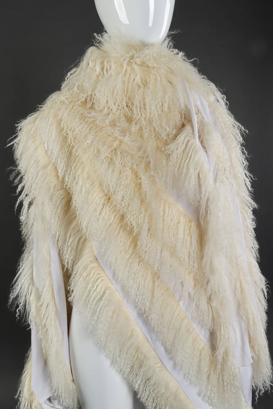 Mongolian Shawl - Image 3