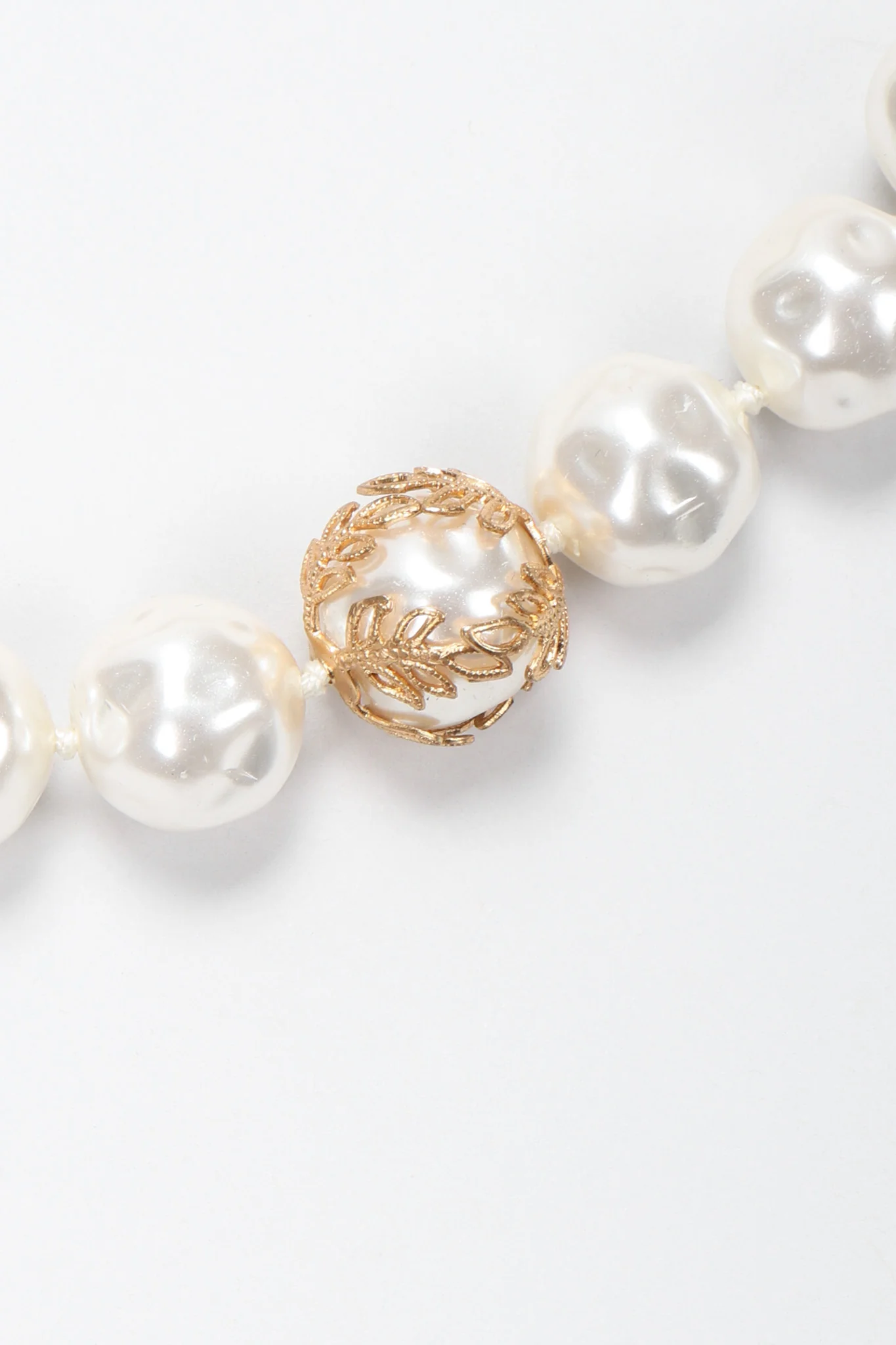Multi-Strand Emerald Pearl Chain Necklace - Image 8