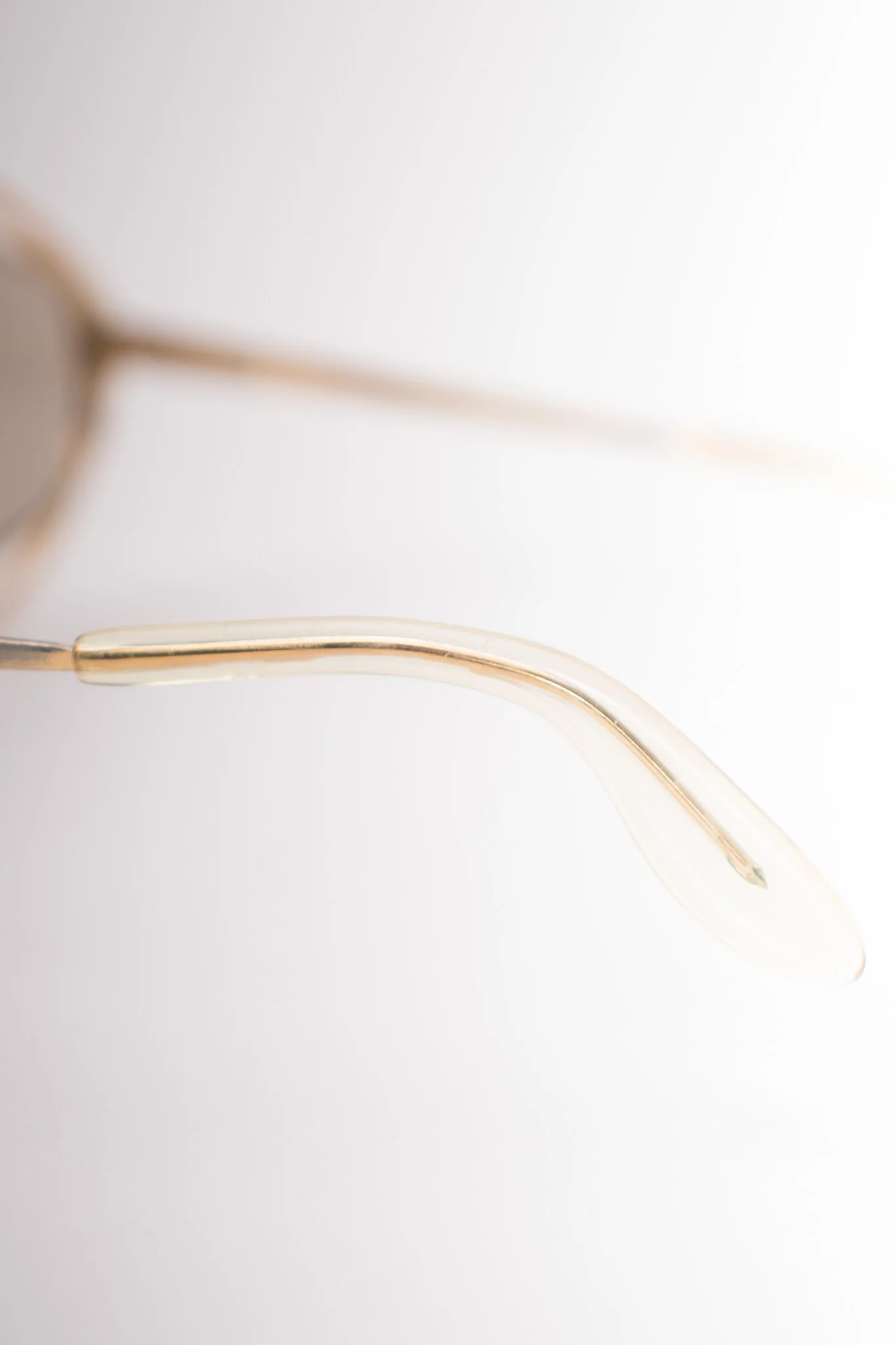 Orbit Oval Cutout Sunglasses - Image 8