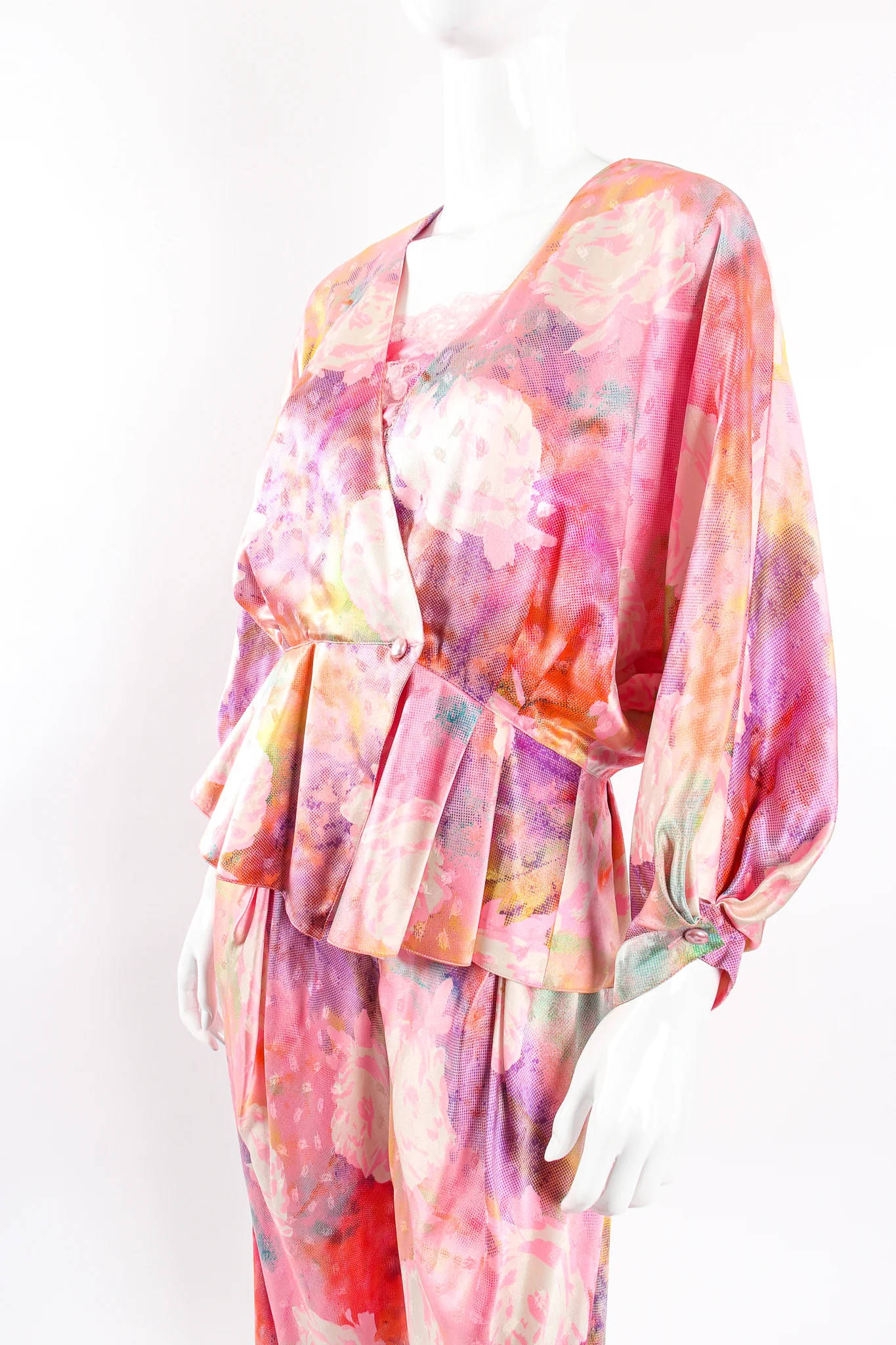 Parallèle Floral Silk Three-Piece Leisure Set - Image 2
