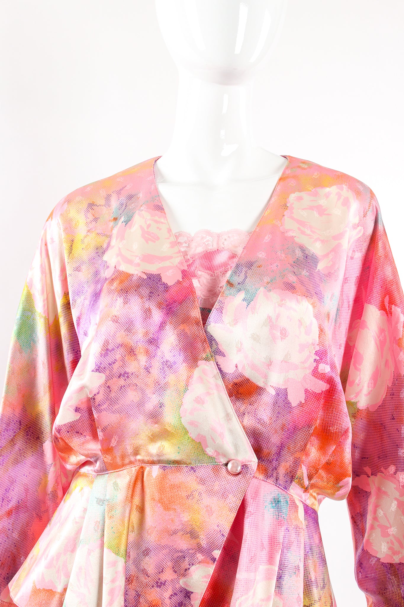 Parallèle Floral Silk Three-Piece Leisure Set - Image 3