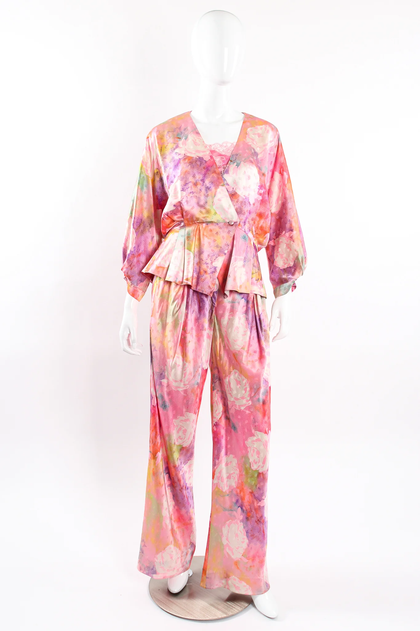Parallèle Floral Silk Three-Piece Leisure Set - Image 6