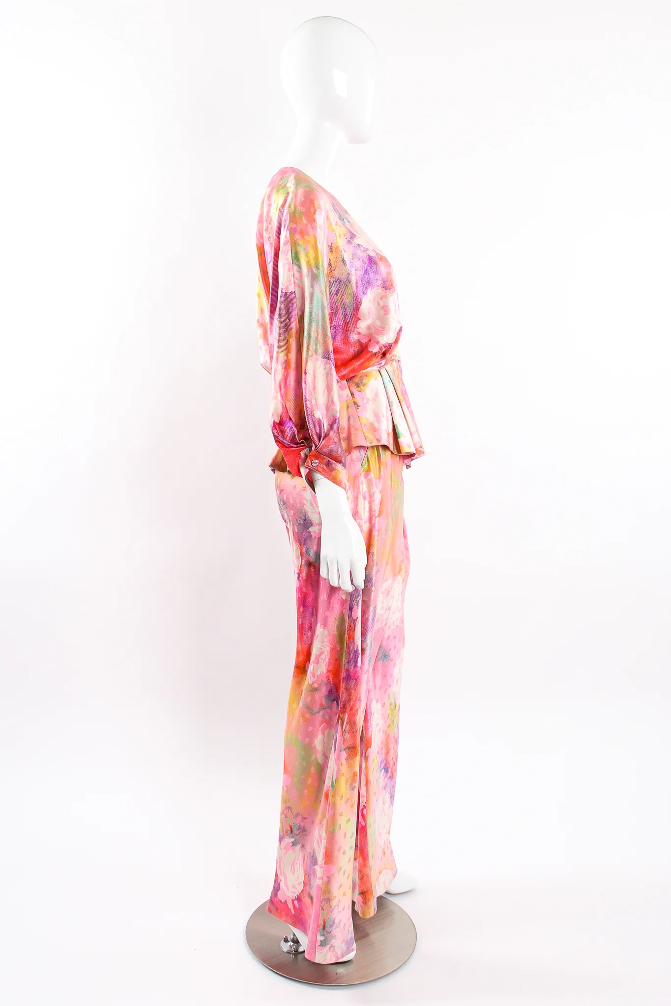 Parallèle Floral Silk Three-Piece Leisure Set - Image 7