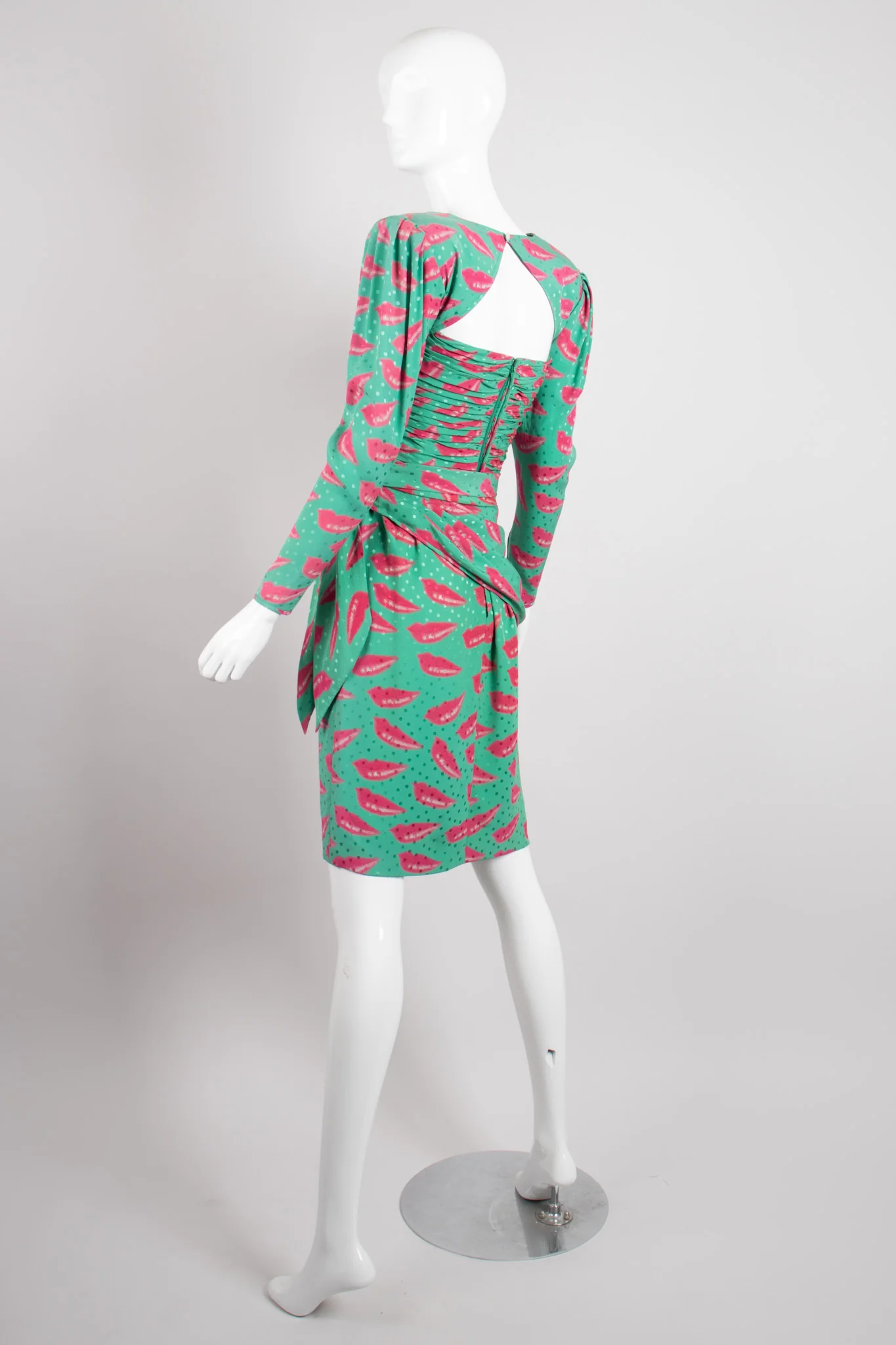Parallèle Lip Print Dress - Image 5