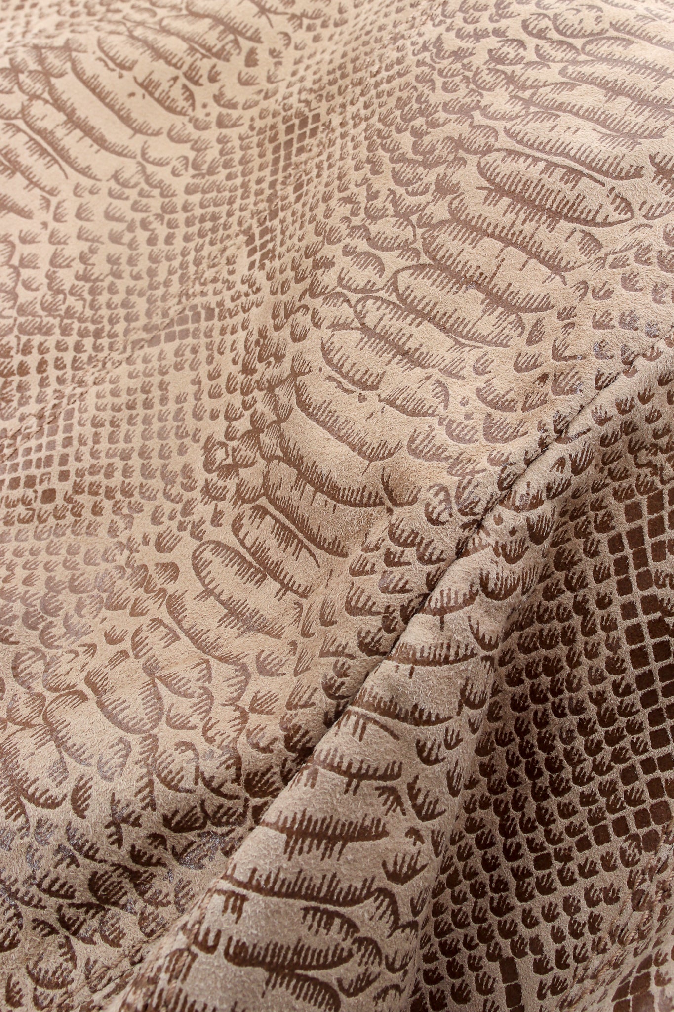 Parallèle Suede Snakeskin Jacket & Pant Suit - Image 20