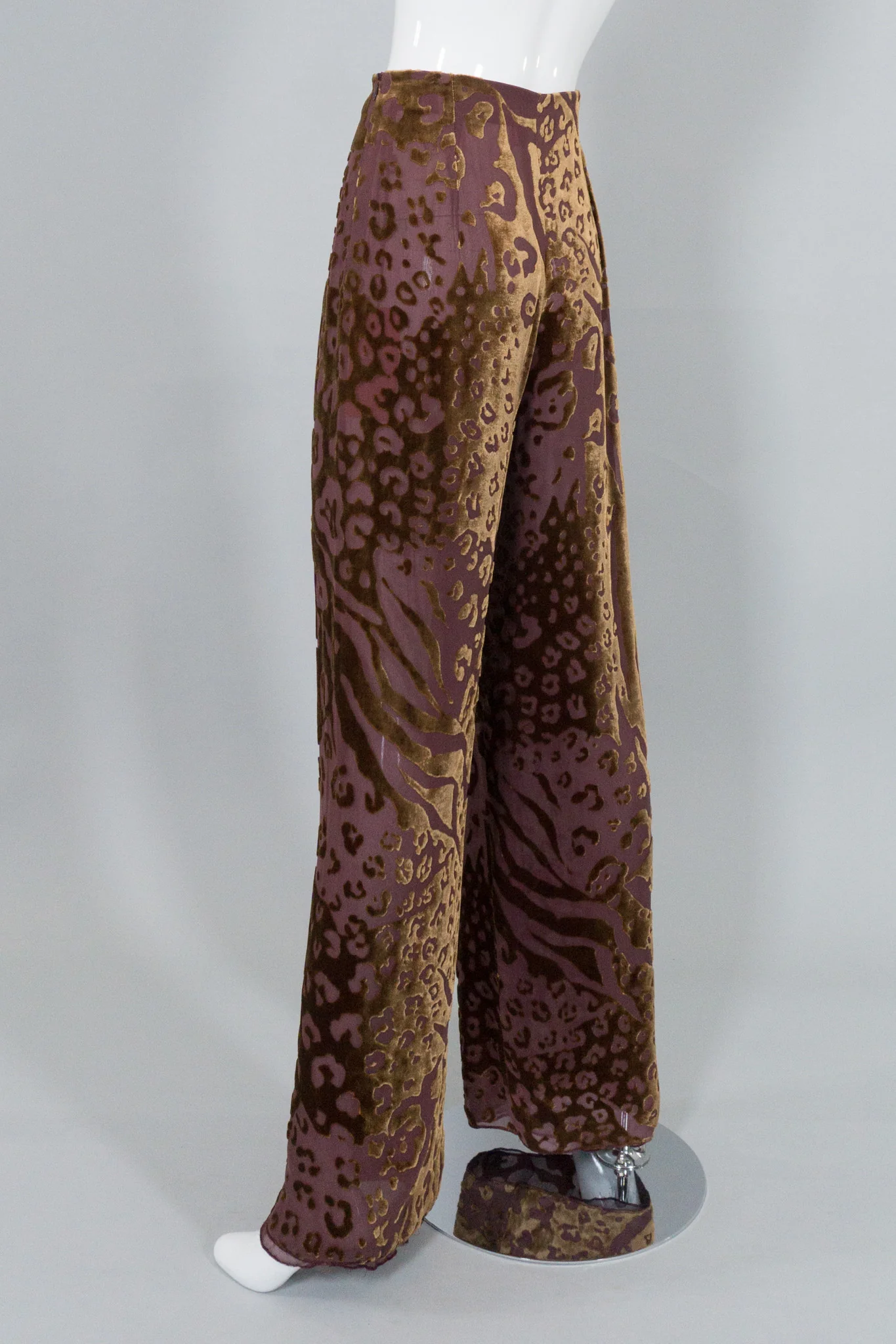 Parallèle Velvet Burnout Pant - Image 4