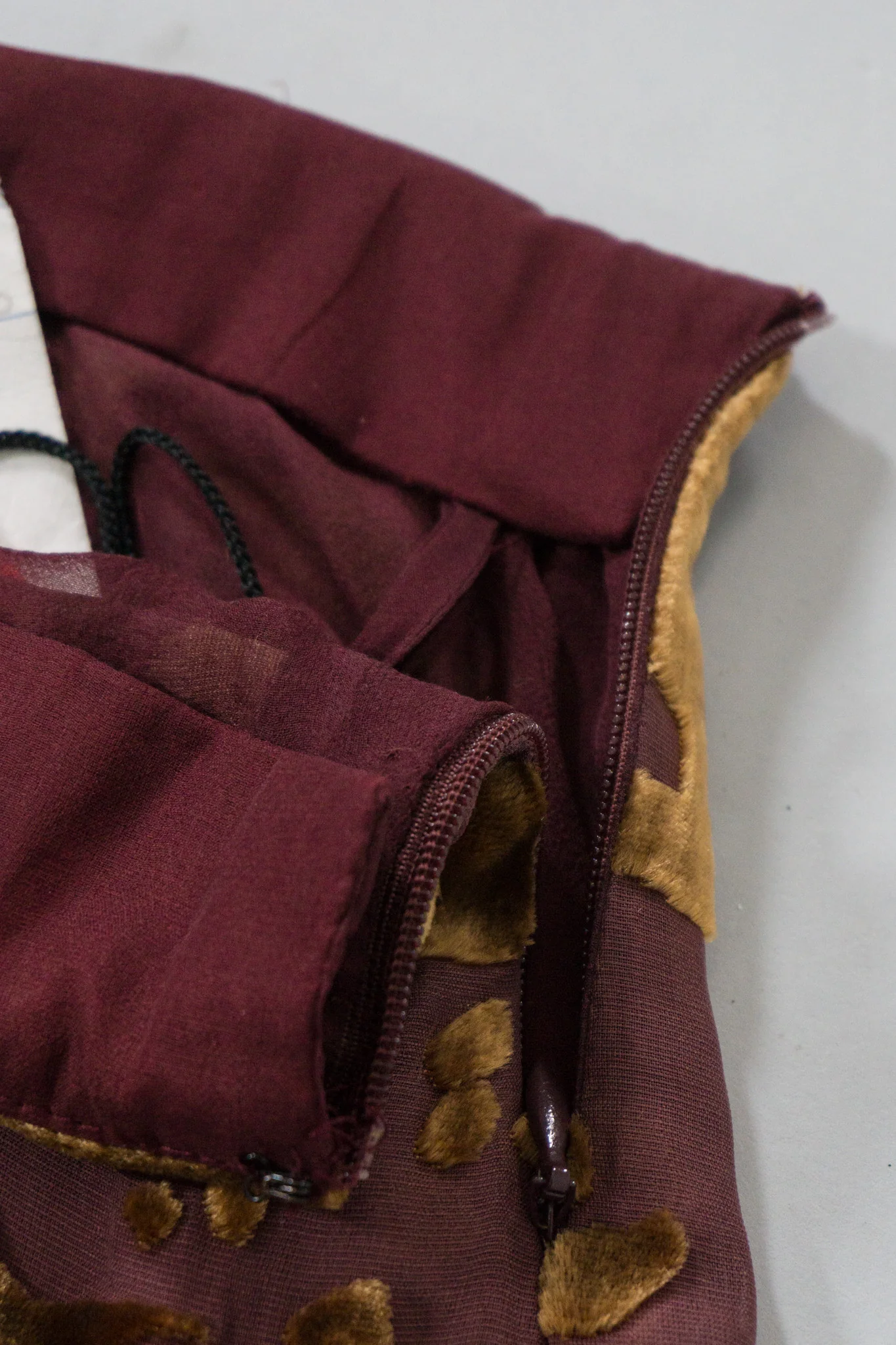 Parallèle Velvet Burnout Pant - Image 8