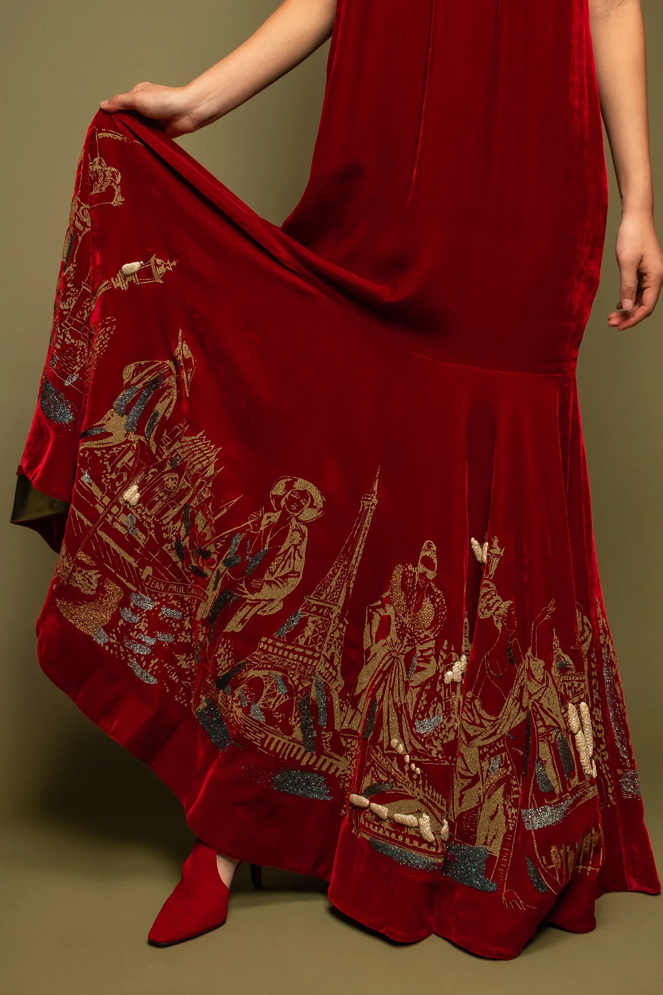 Parisienne Velvet Trumpet Gown - Image 5
