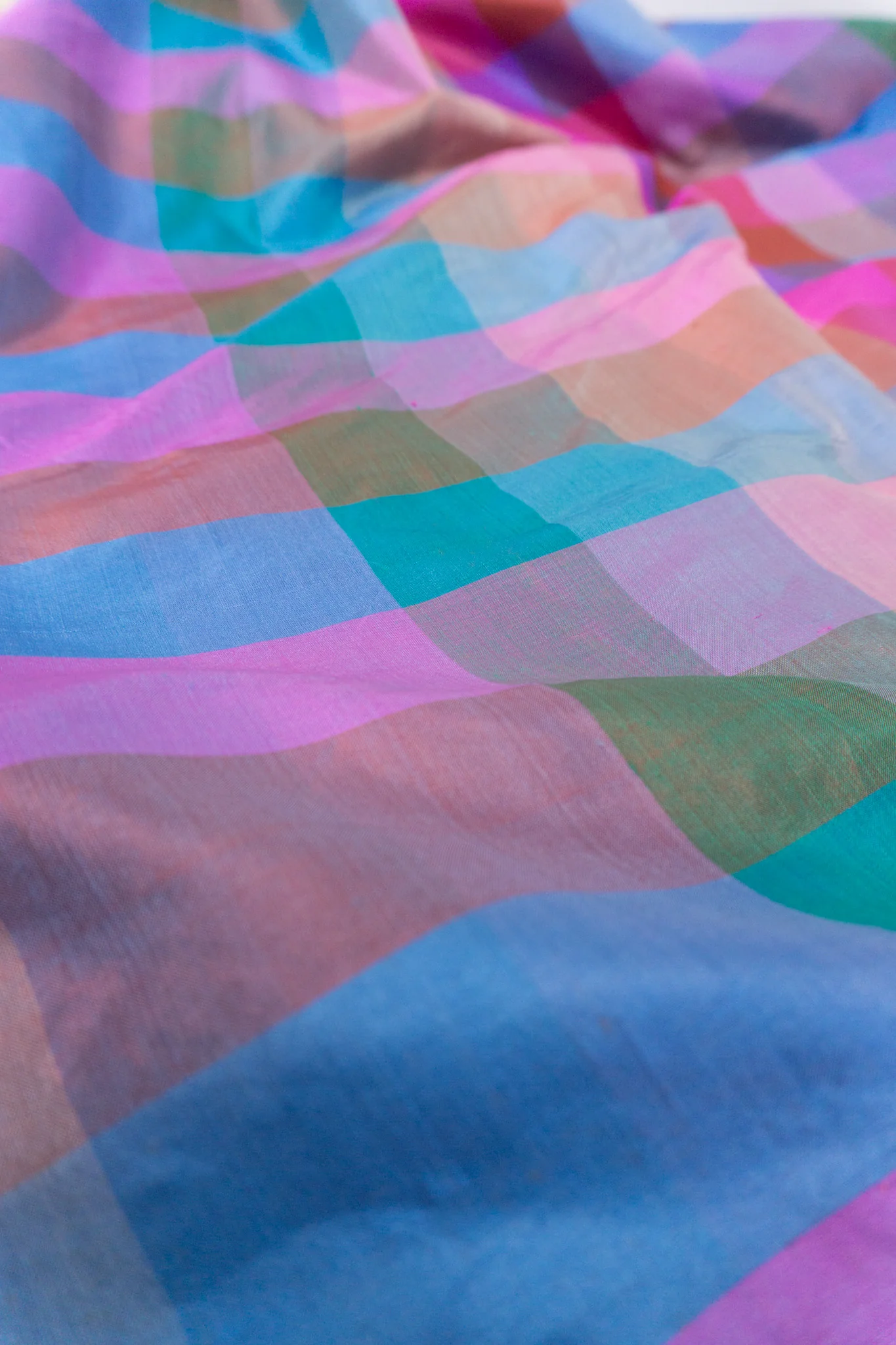 Iridescent Check Silk Kaftan - Image 15