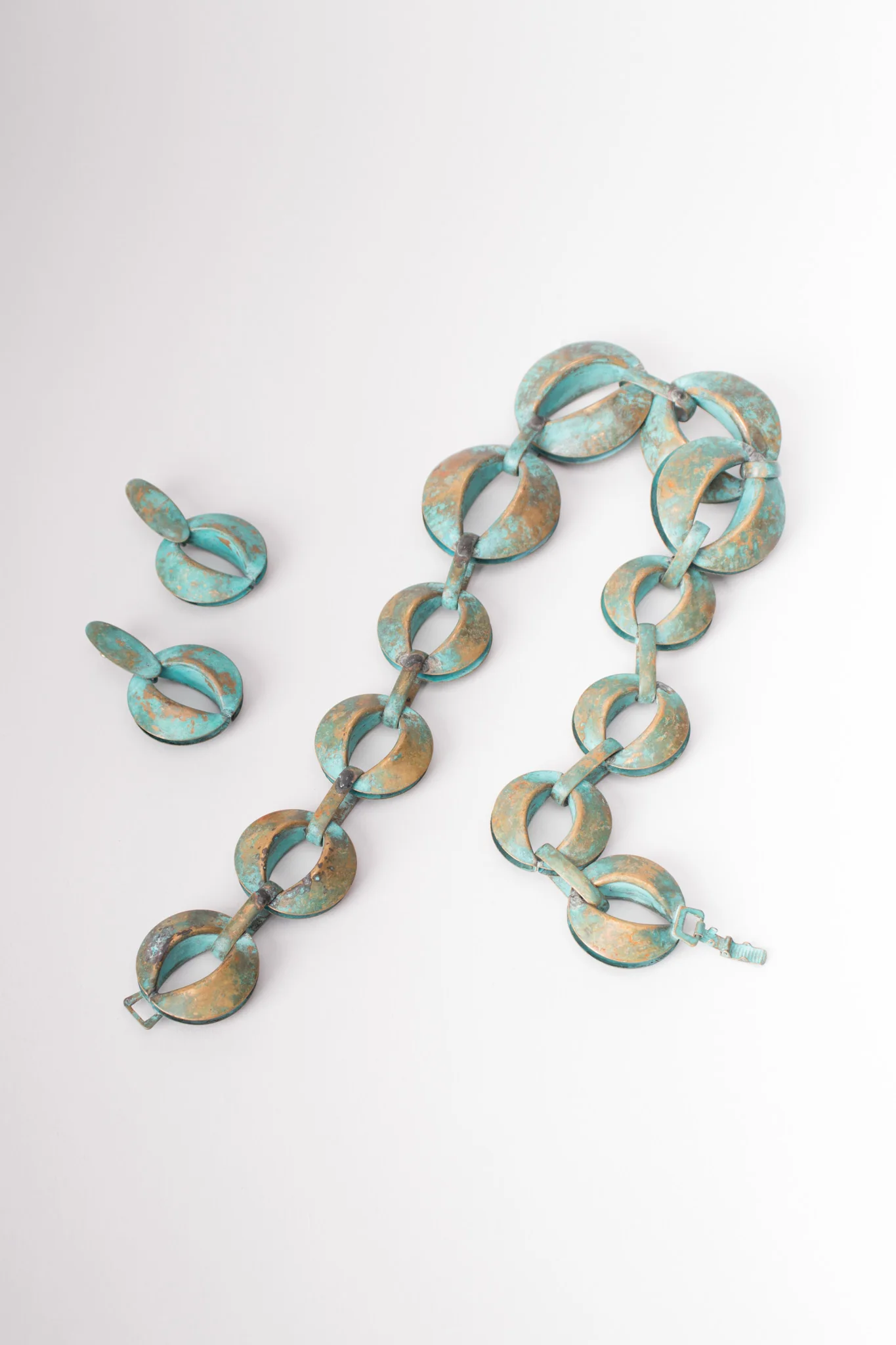 Patina Oval Link Necklace & Earring Set - Image 3