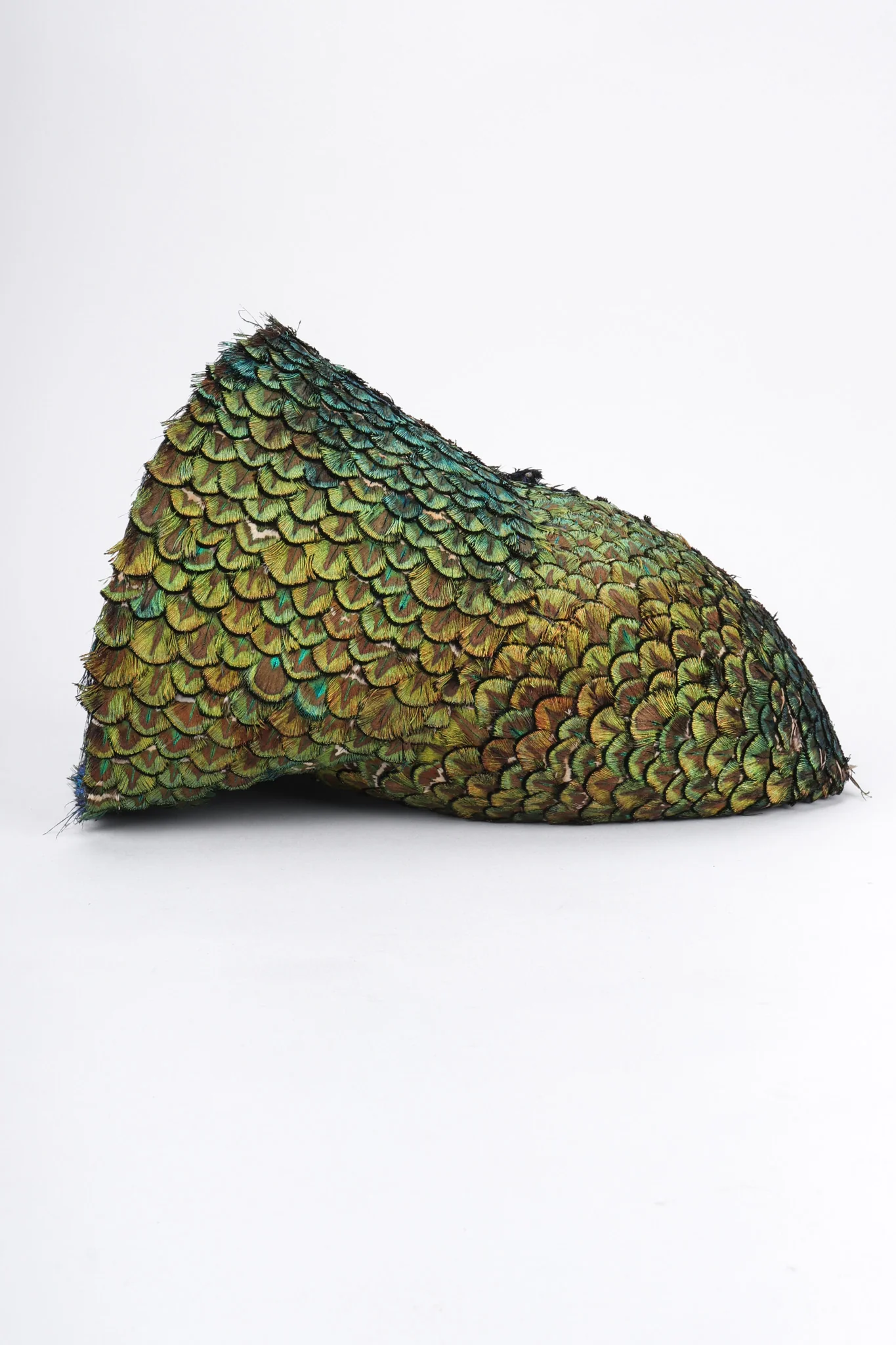 Peacock Swirl Capulet Hat - Image 5