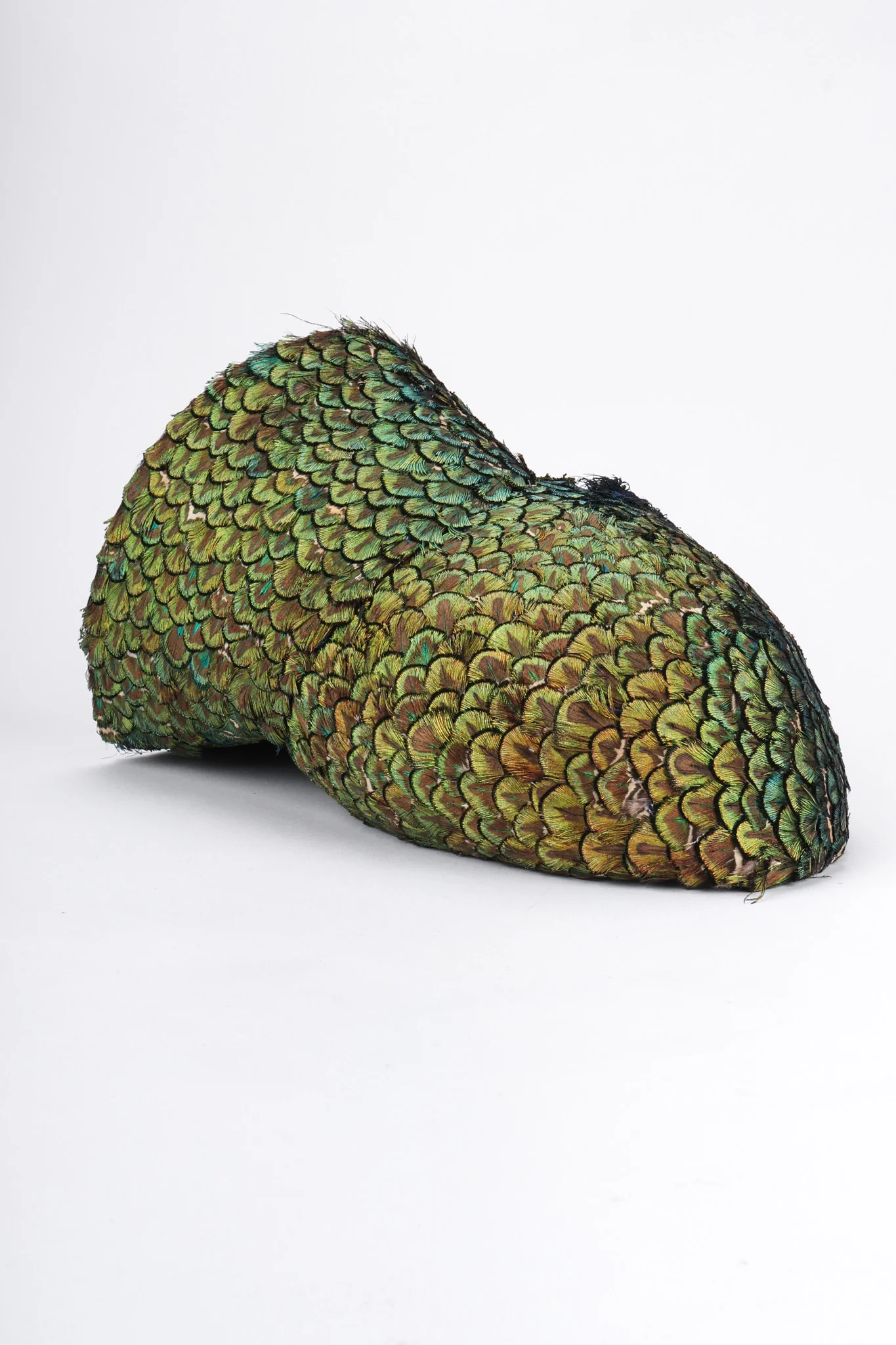 Peacock Swirl Capulet Hat - Image 6
