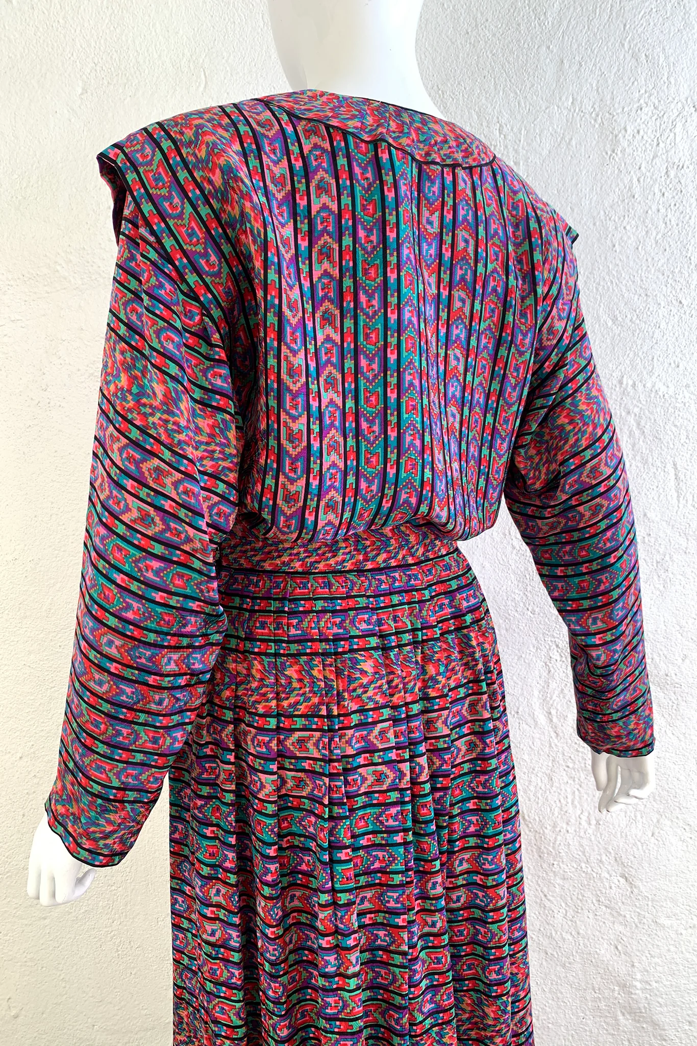 Printed Stripe Blouse & Skirt Set - Image 8