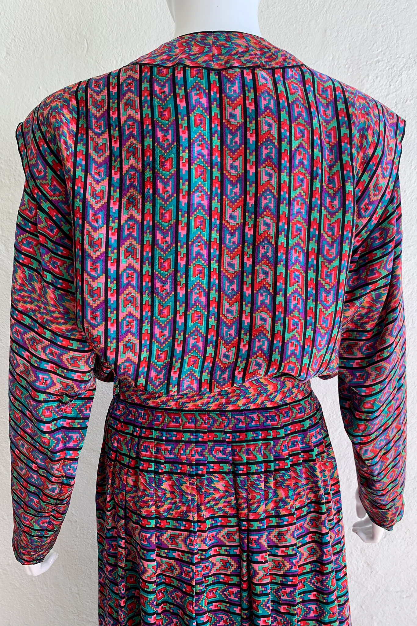 Printed Stripe Blouse & Skirt Set - Image 9