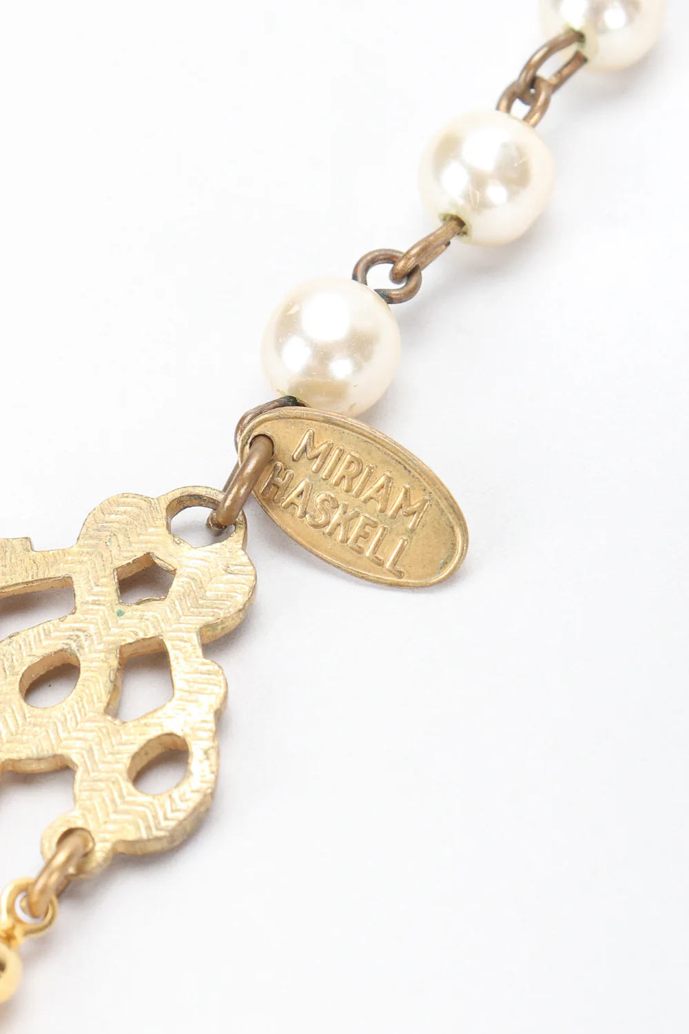 Pearl Flower Choker Necklace - Image 11
