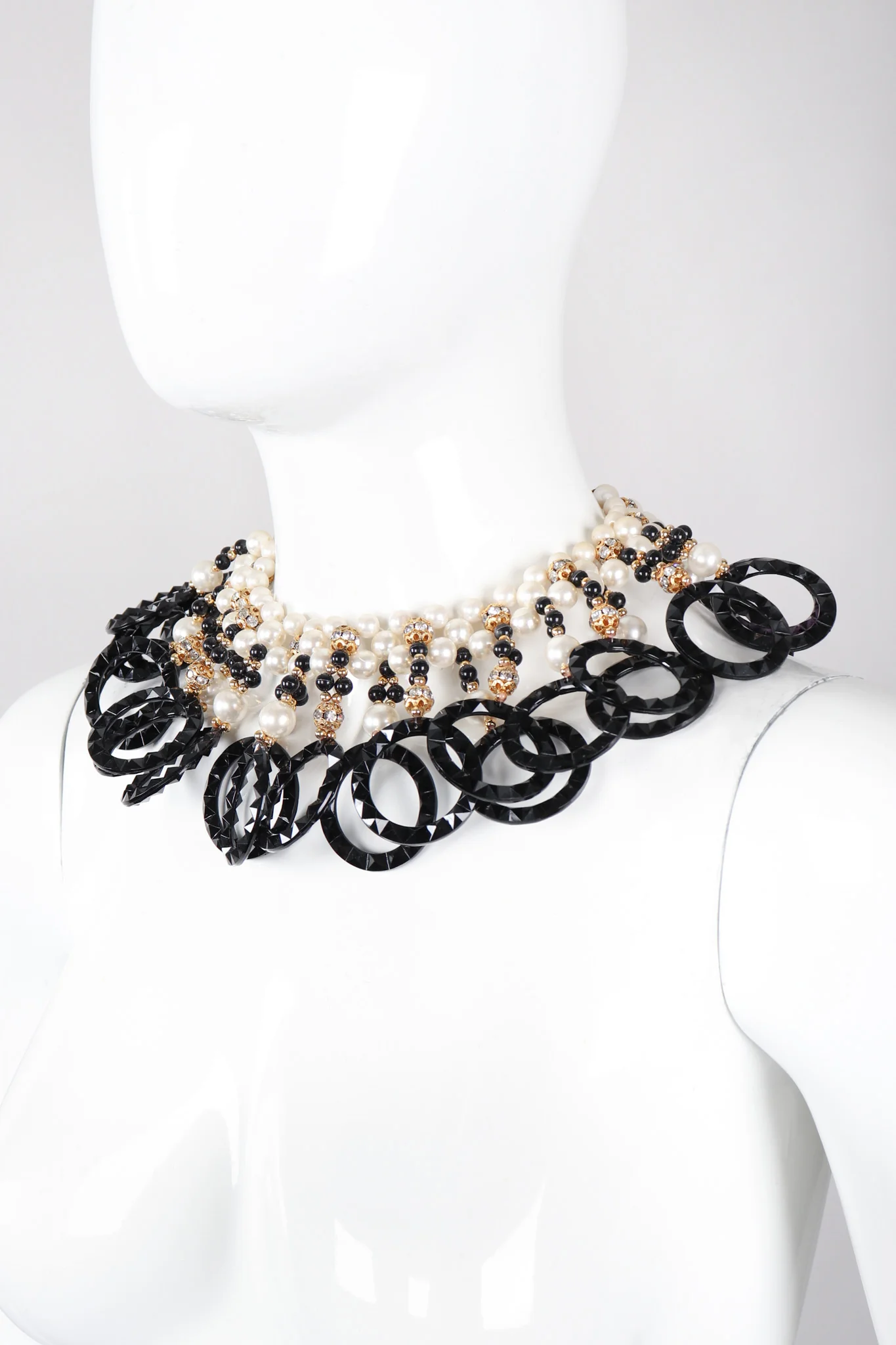 Pearl Lucite Ring Collar Necklace - Image 3