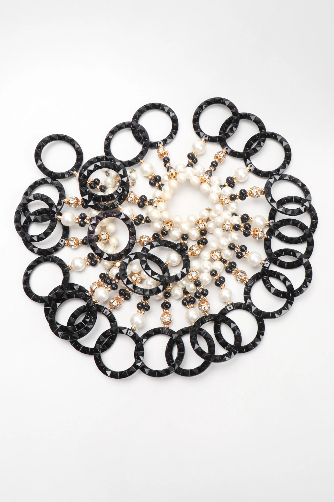 Pearl Lucite Ring Collar Necklace - Image 6