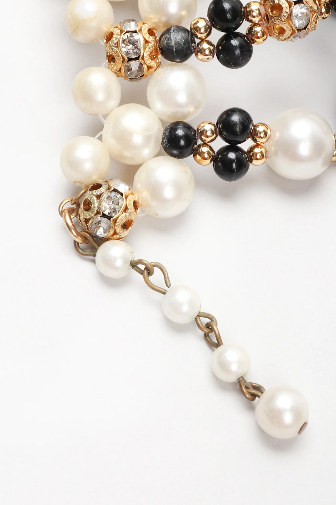 Pearl Lucite Ring Collar Necklace - Image 7