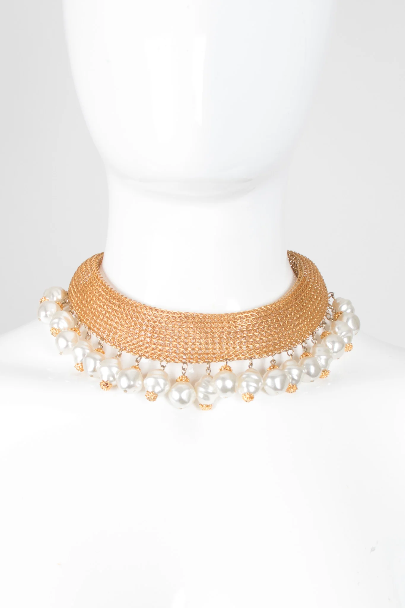 Pearl Mesh Collar - Image 2