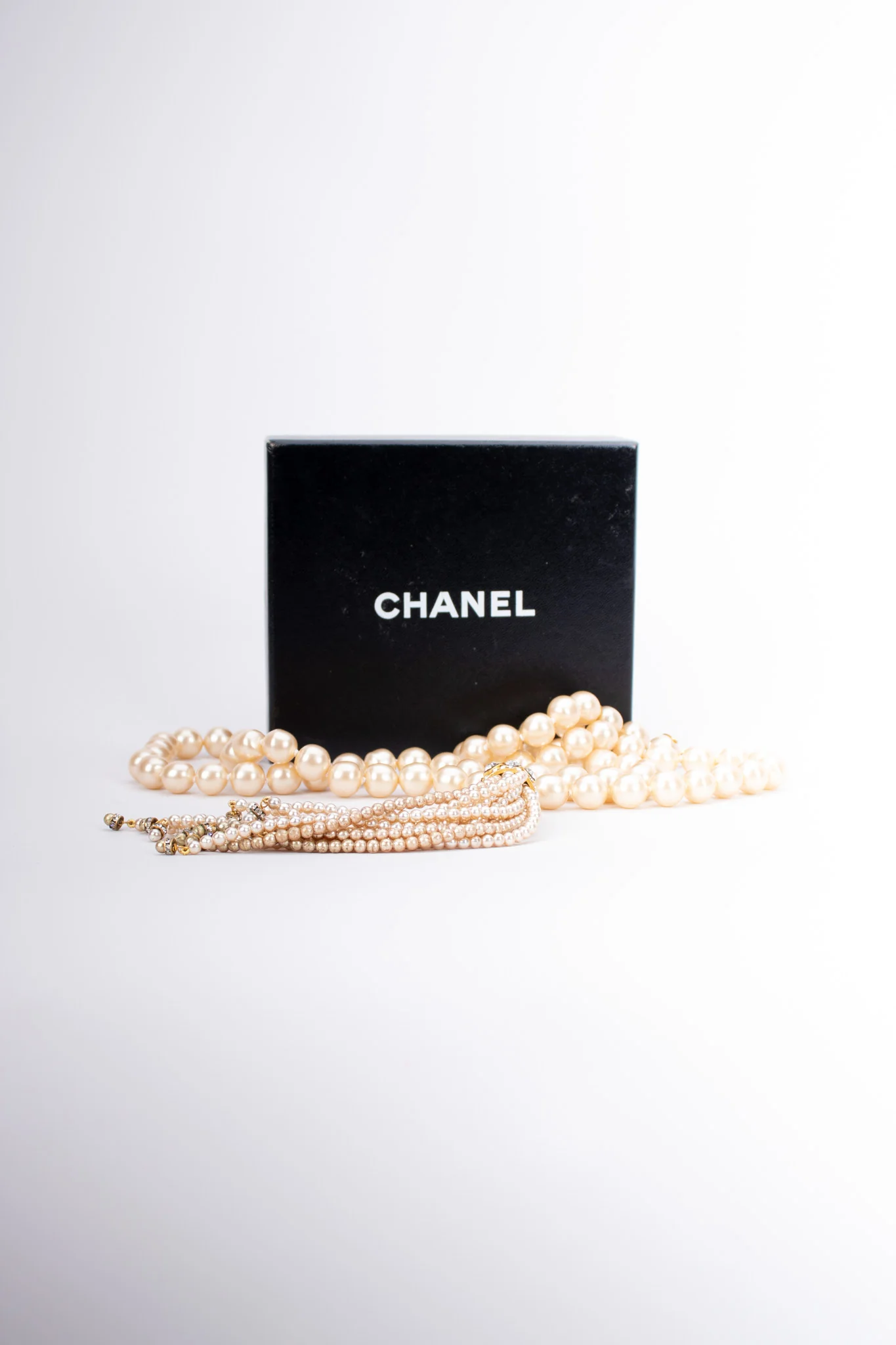 Pearl Tassel Belt - Image 14