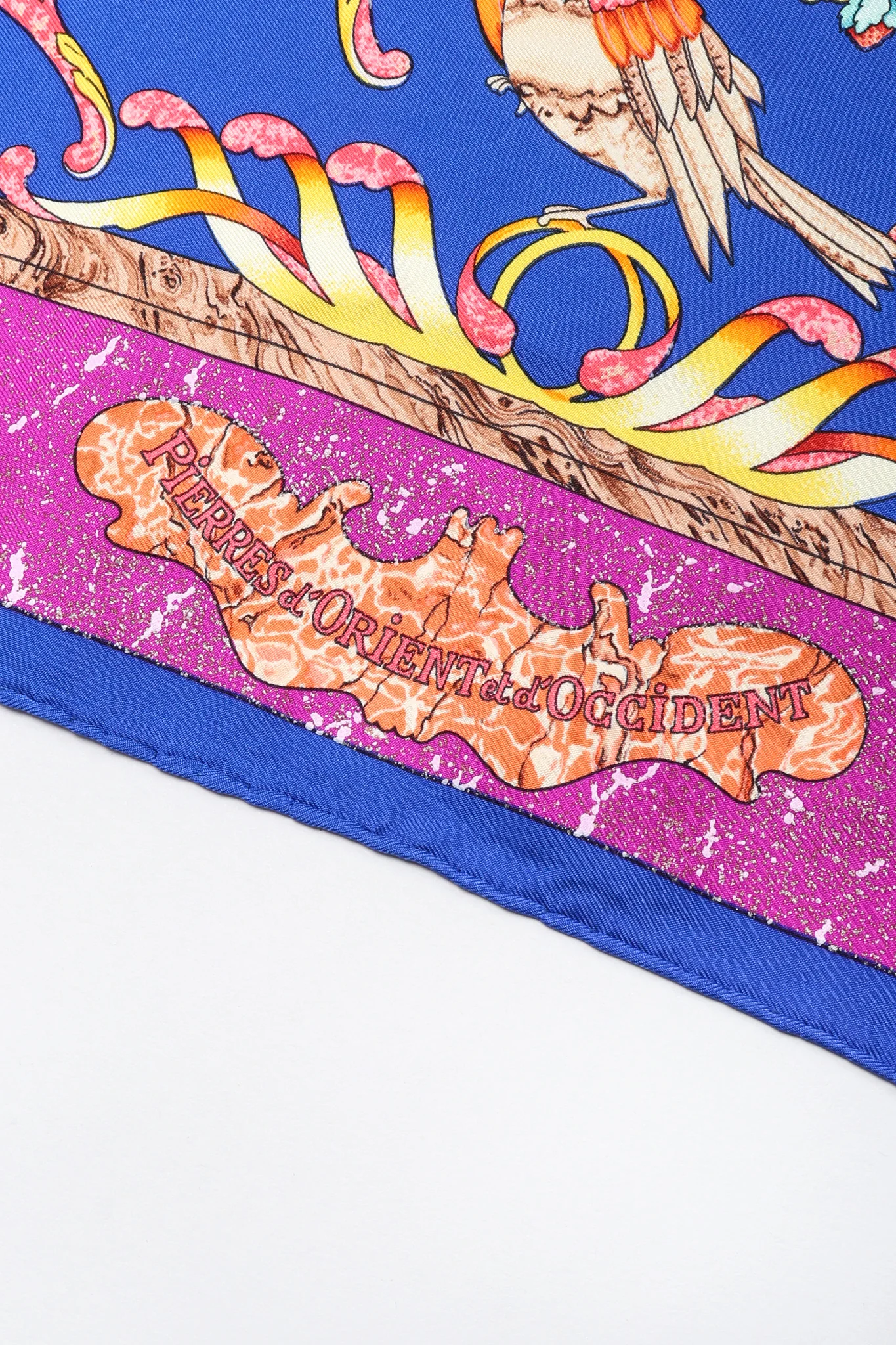 Pierres D'Orient Et D'Occident Scarf Blue - Image 9