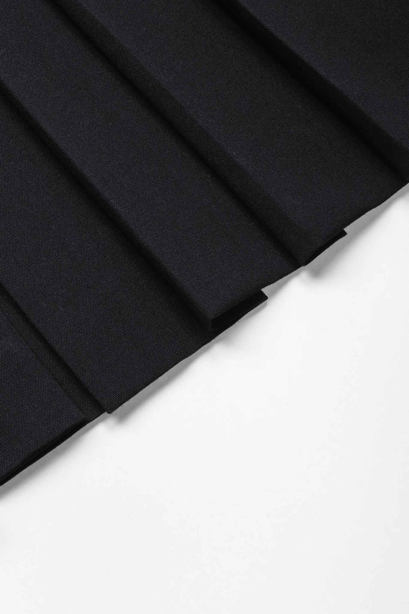 Pleat Back Skirt - Image 11
