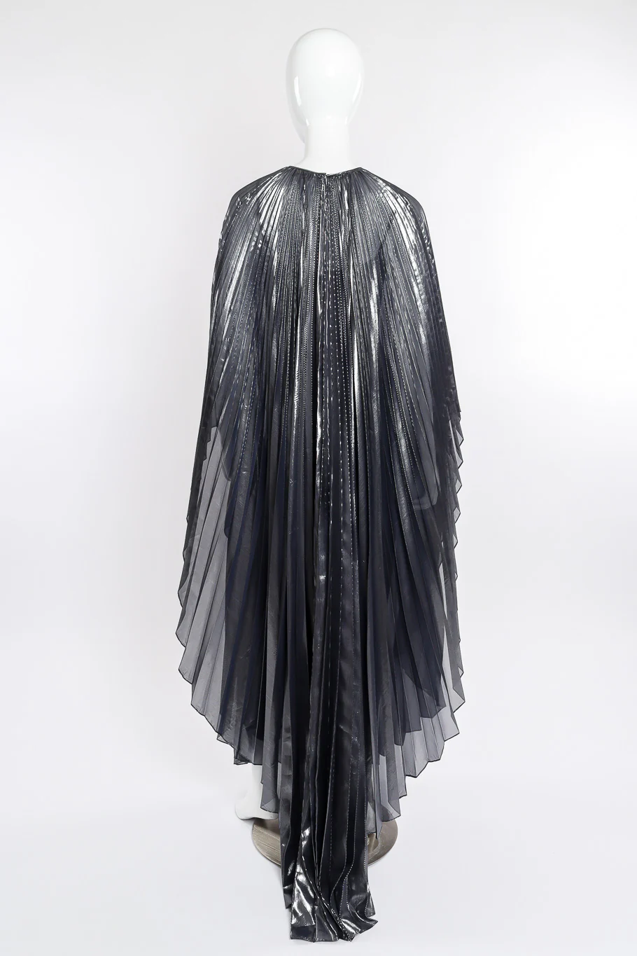 Pleated Caftan & Bodysuit - Image 4