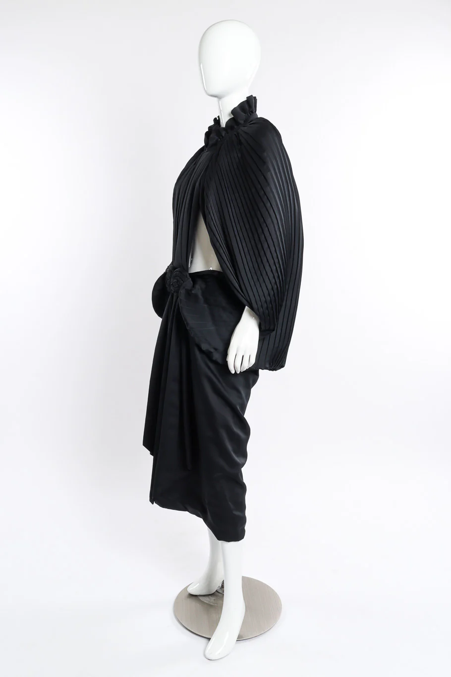 Pleated Cocoon Coat - Image 4