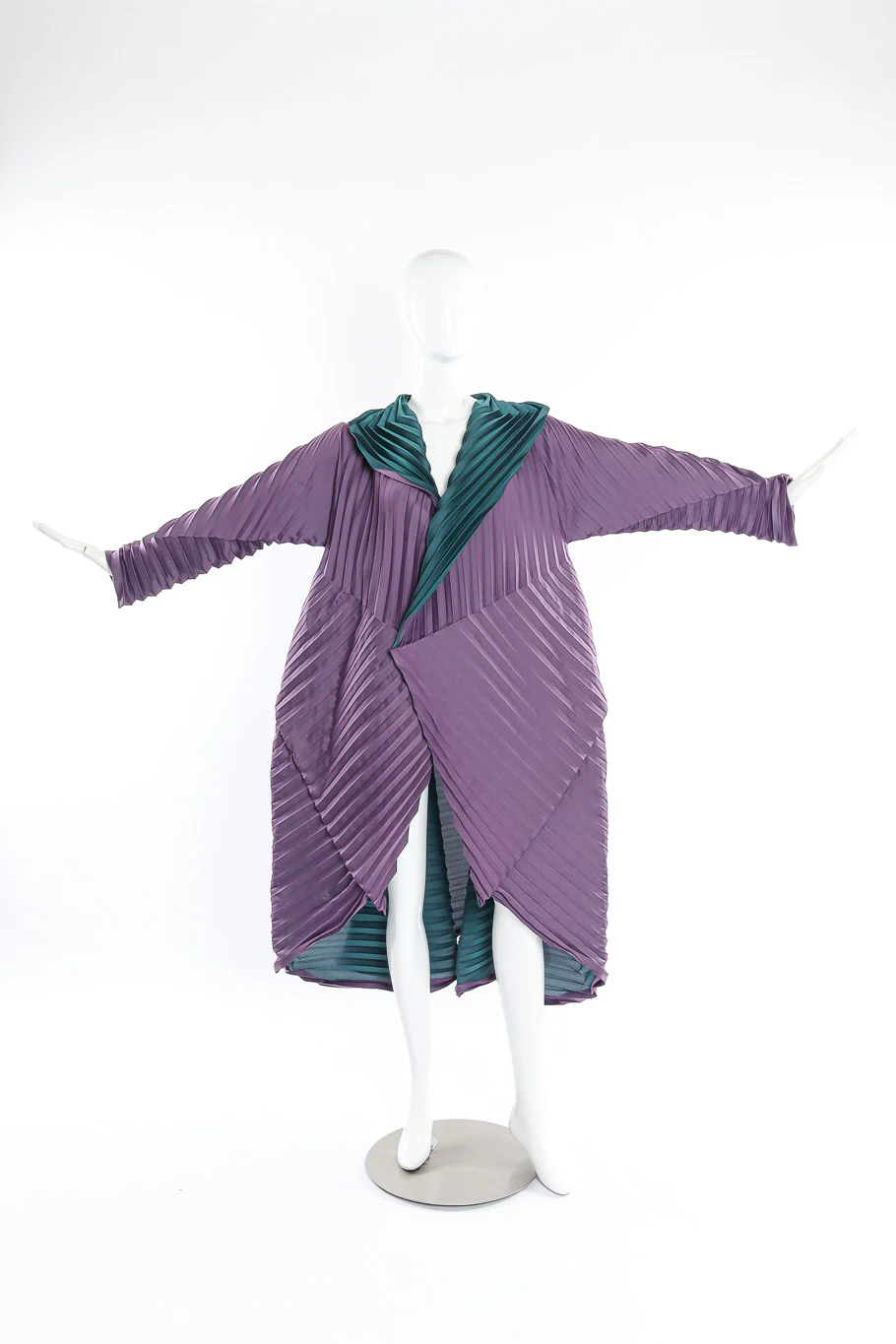 Pleated Contrast Coat - Image 2