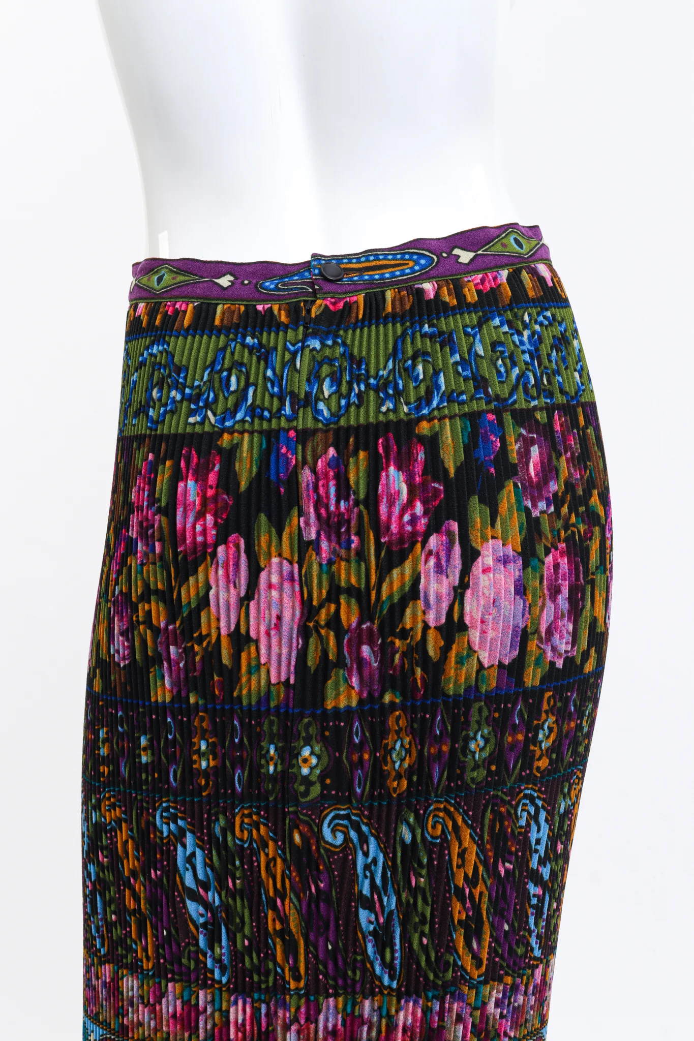 Pleated Floral Paisley Skirt - Image 4