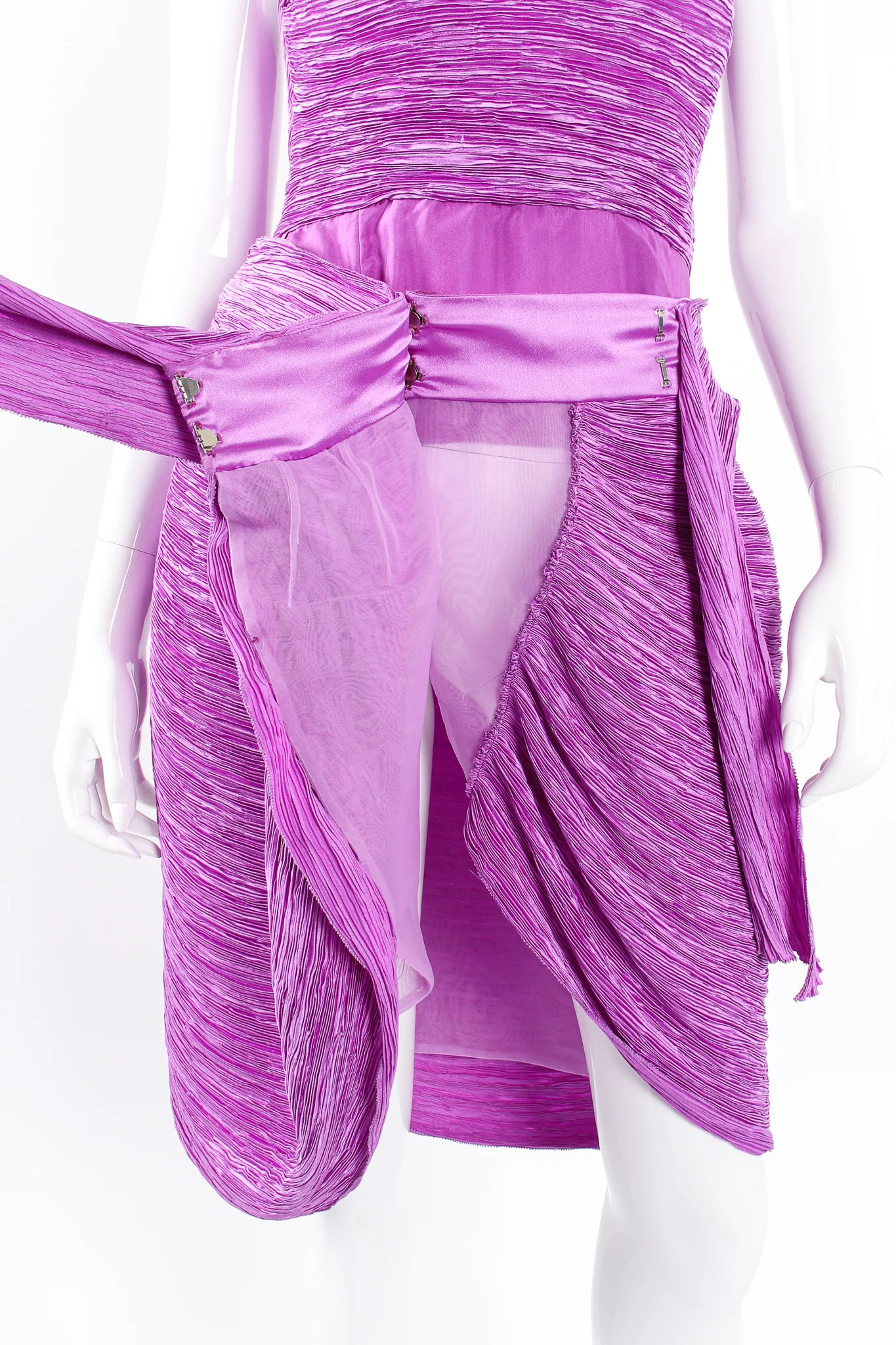 Pleated Halter & Wrap Skirt Set - Image 20