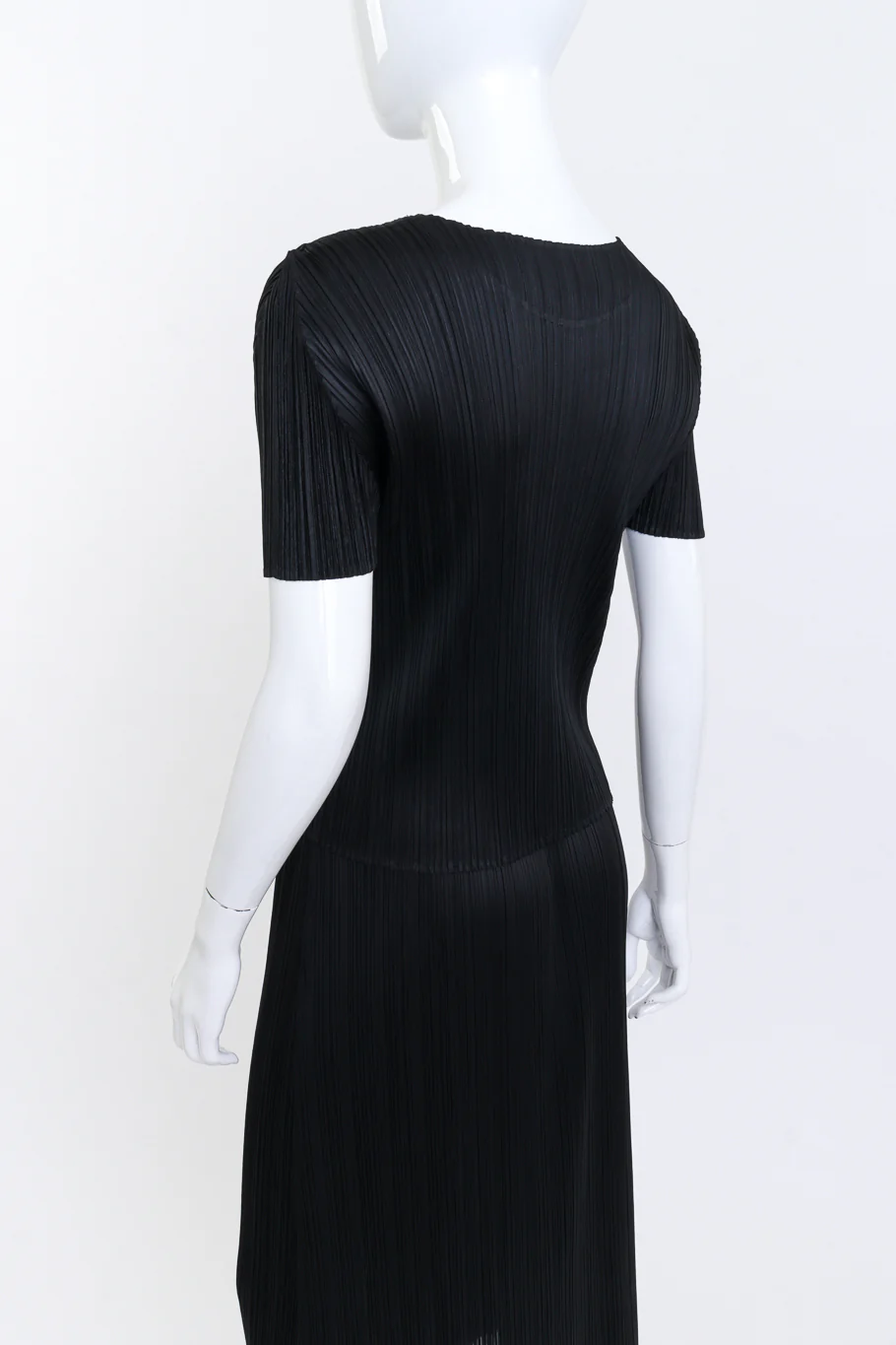 Pleated Short Sleeve Top & Skirt Set - Image 5