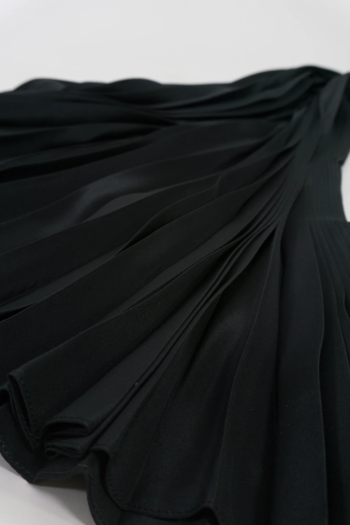 Purple Label Pleated Silk Skirt - Image 11