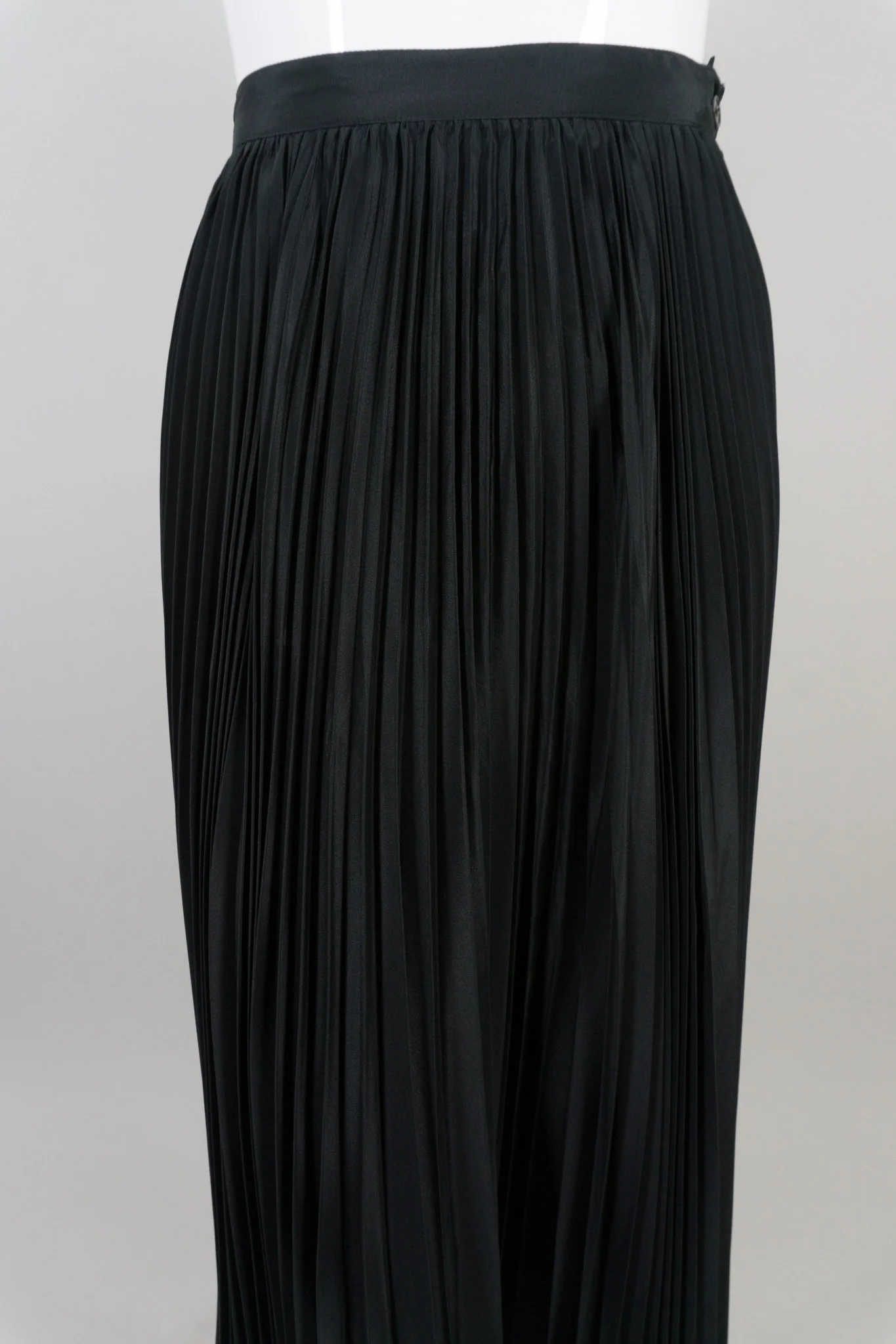 Purple Label Pleated Silk Skirt - Image 7