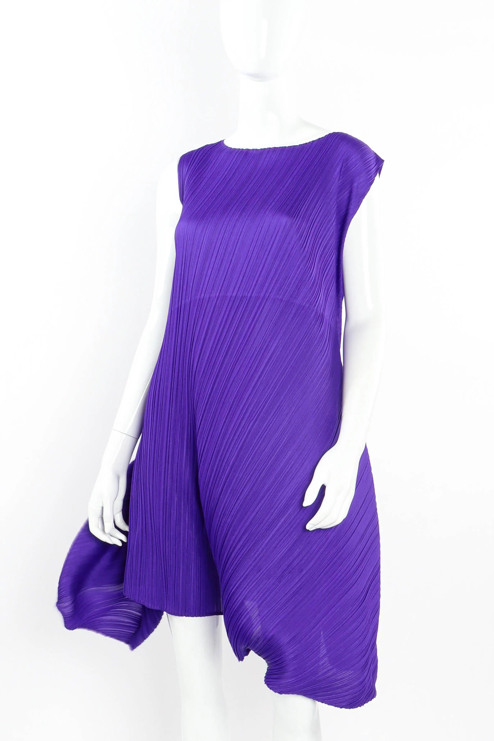 Pleated Sleeveless Dress - Image 2