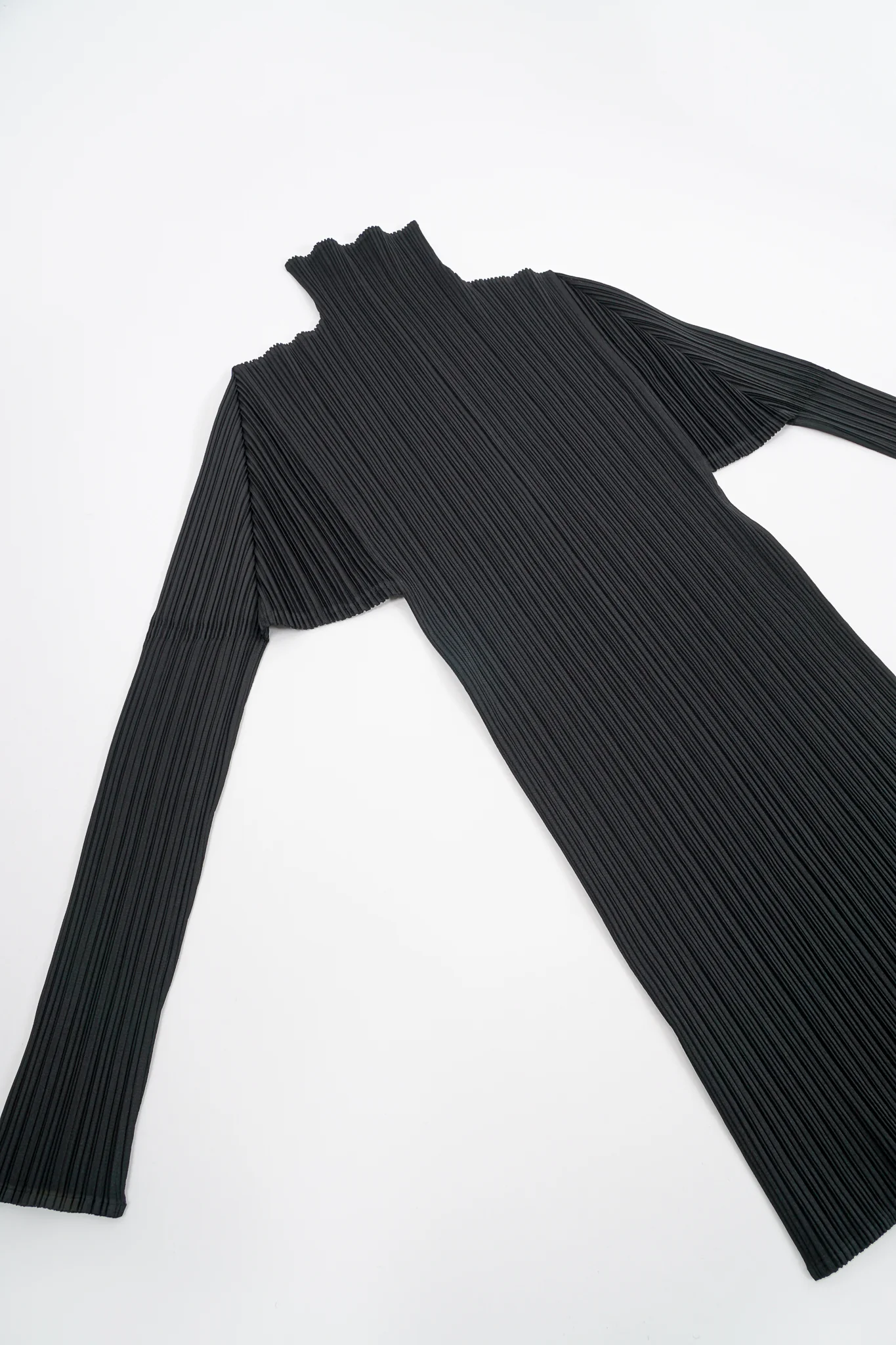 Pleated Turtleneck Top - Image 12