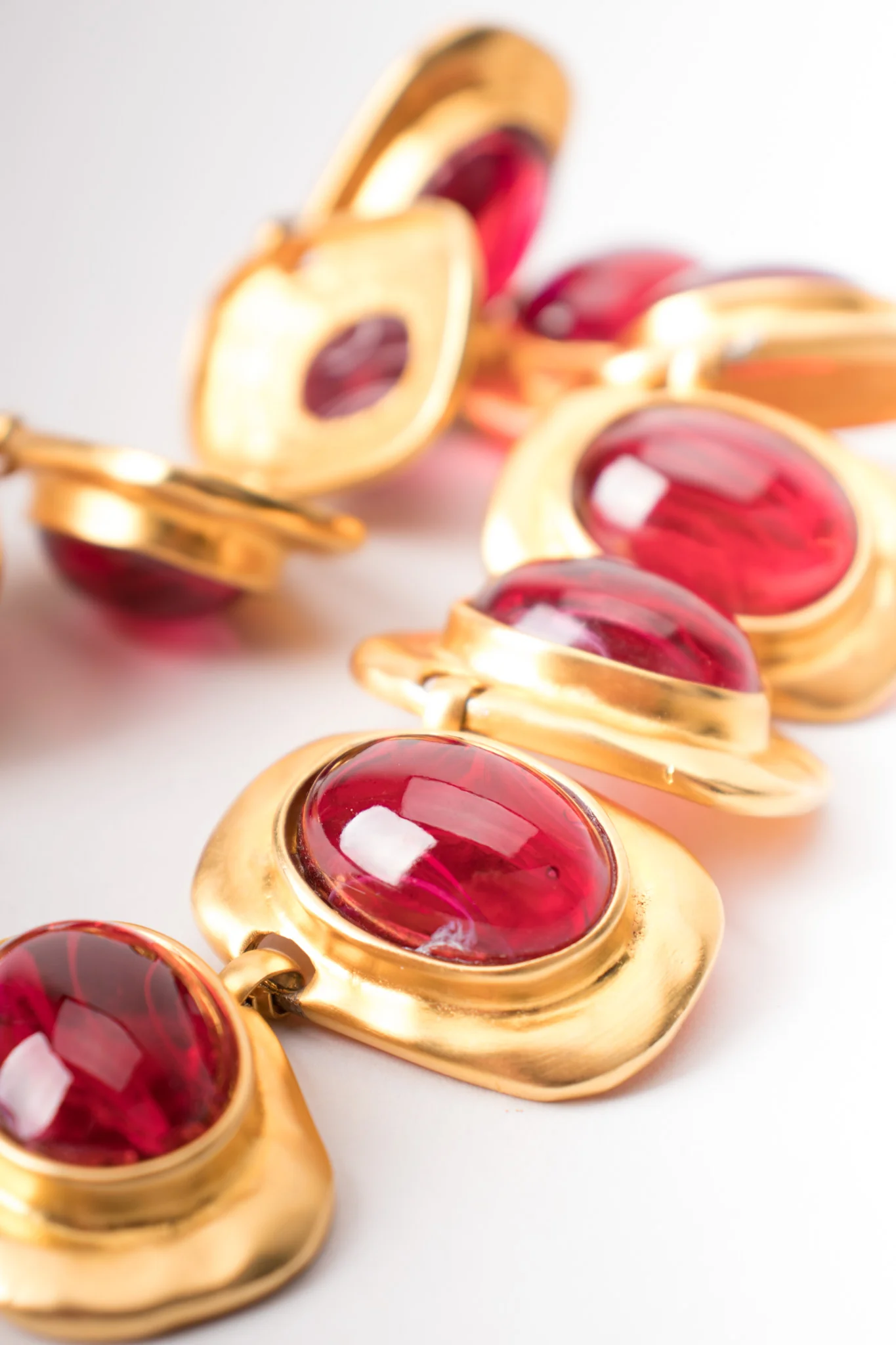 Polished Glass Cabochon Collar - Image 5