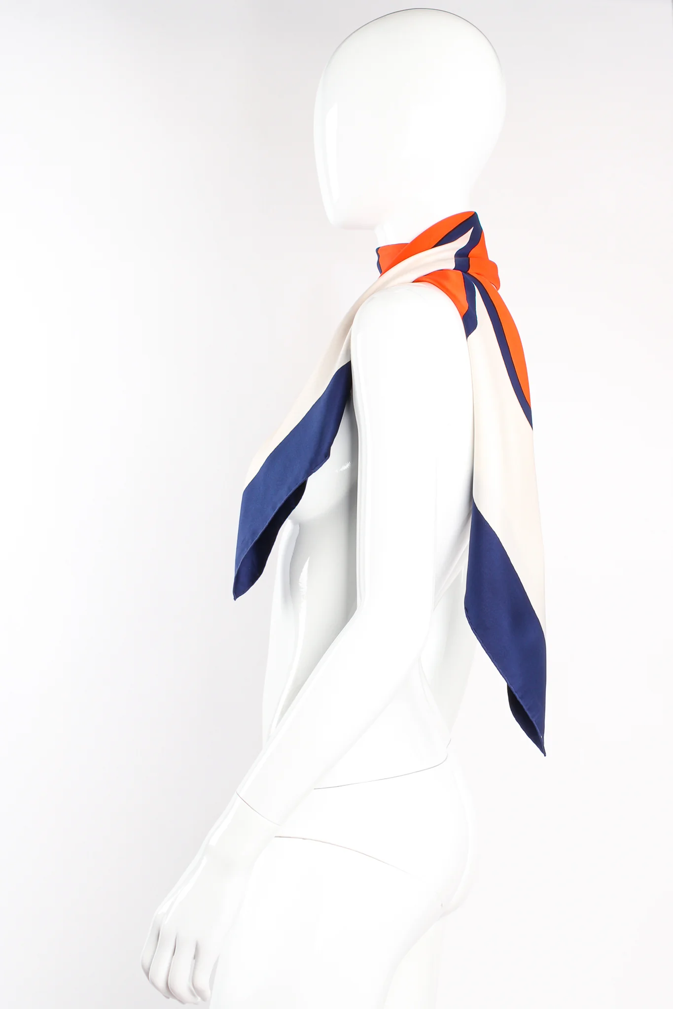 Pop Daisy Silk Scarf - Image 4