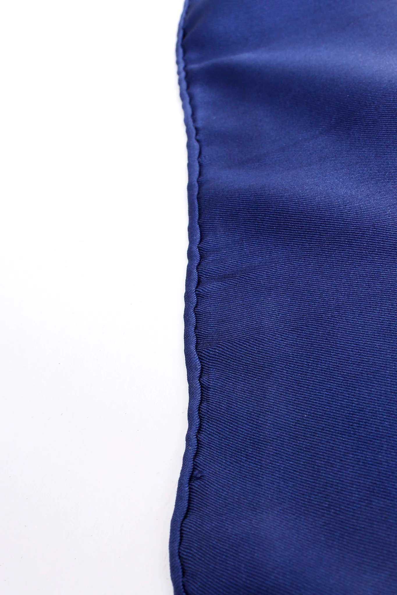 Pop Daisy Silk Scarf - Image 5