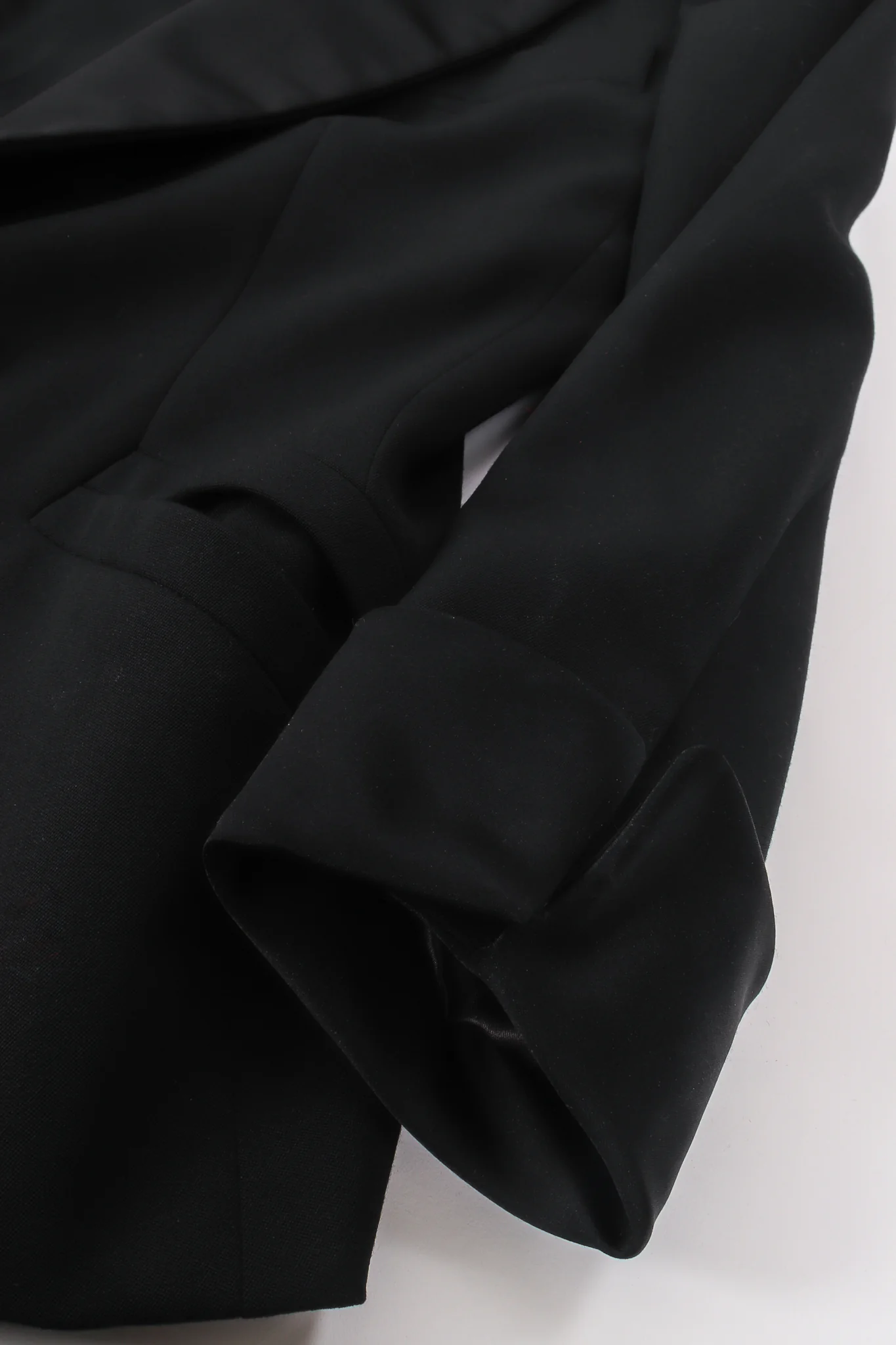 Power Structured Tuxedo Jacket - Image 6