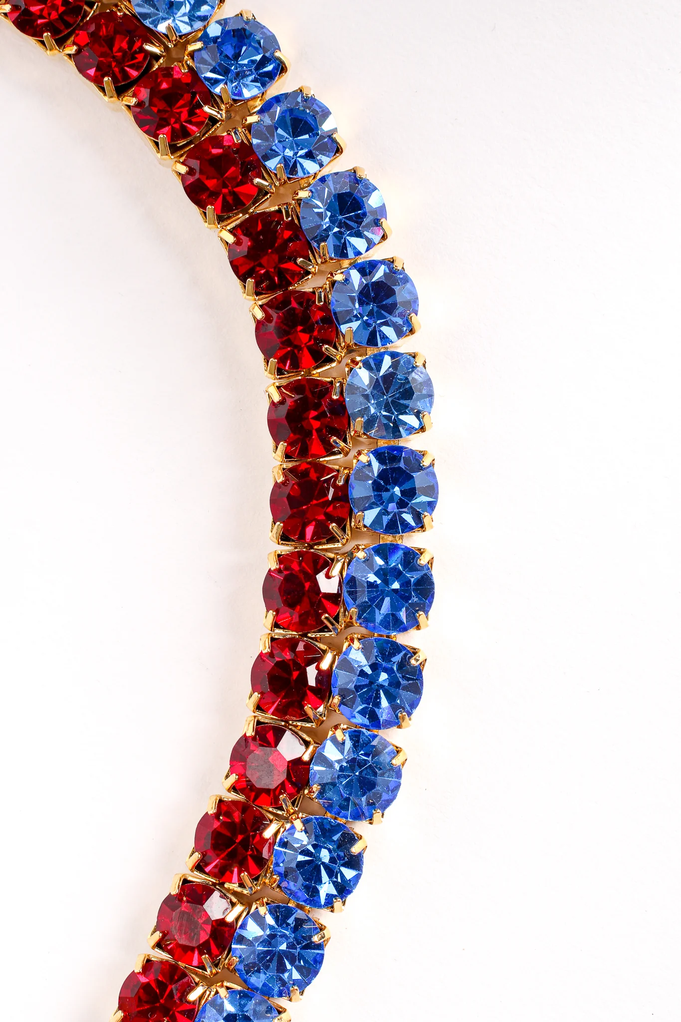 Cool Primary Crystal Pointed Collar - Image 5